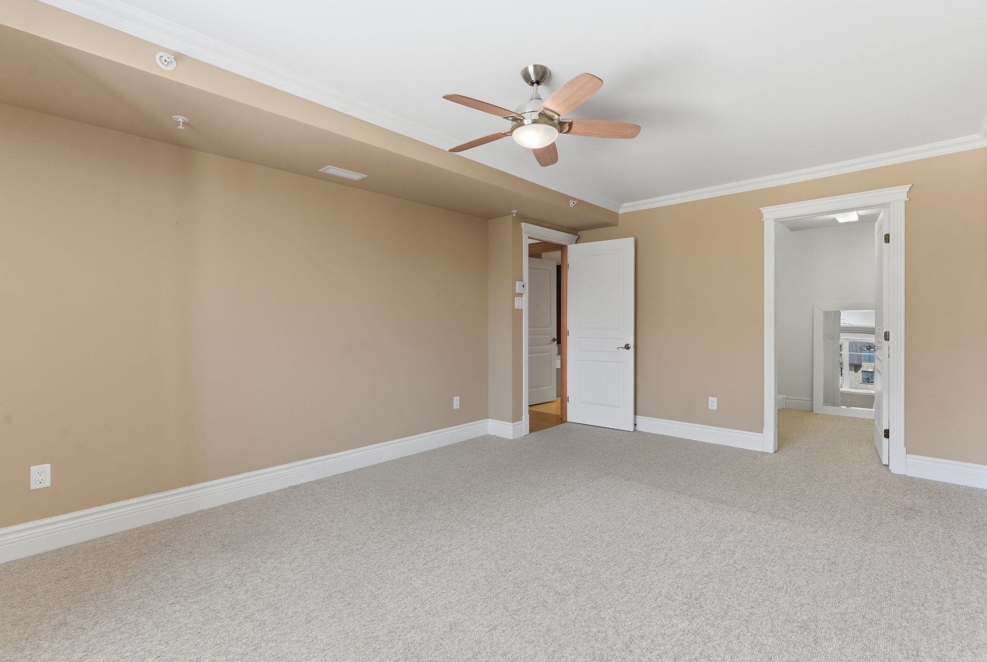 Chambre à coucher principale