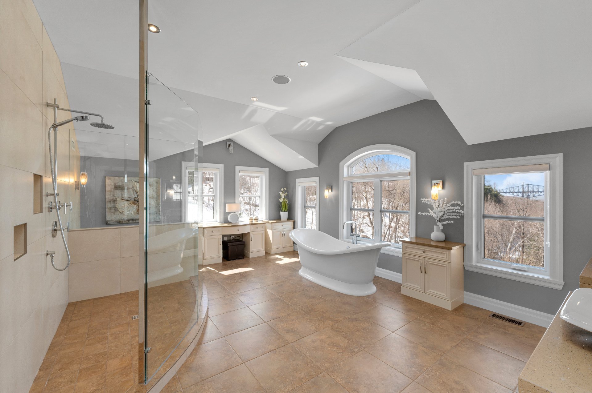 Salle de bains attenante à la CCP