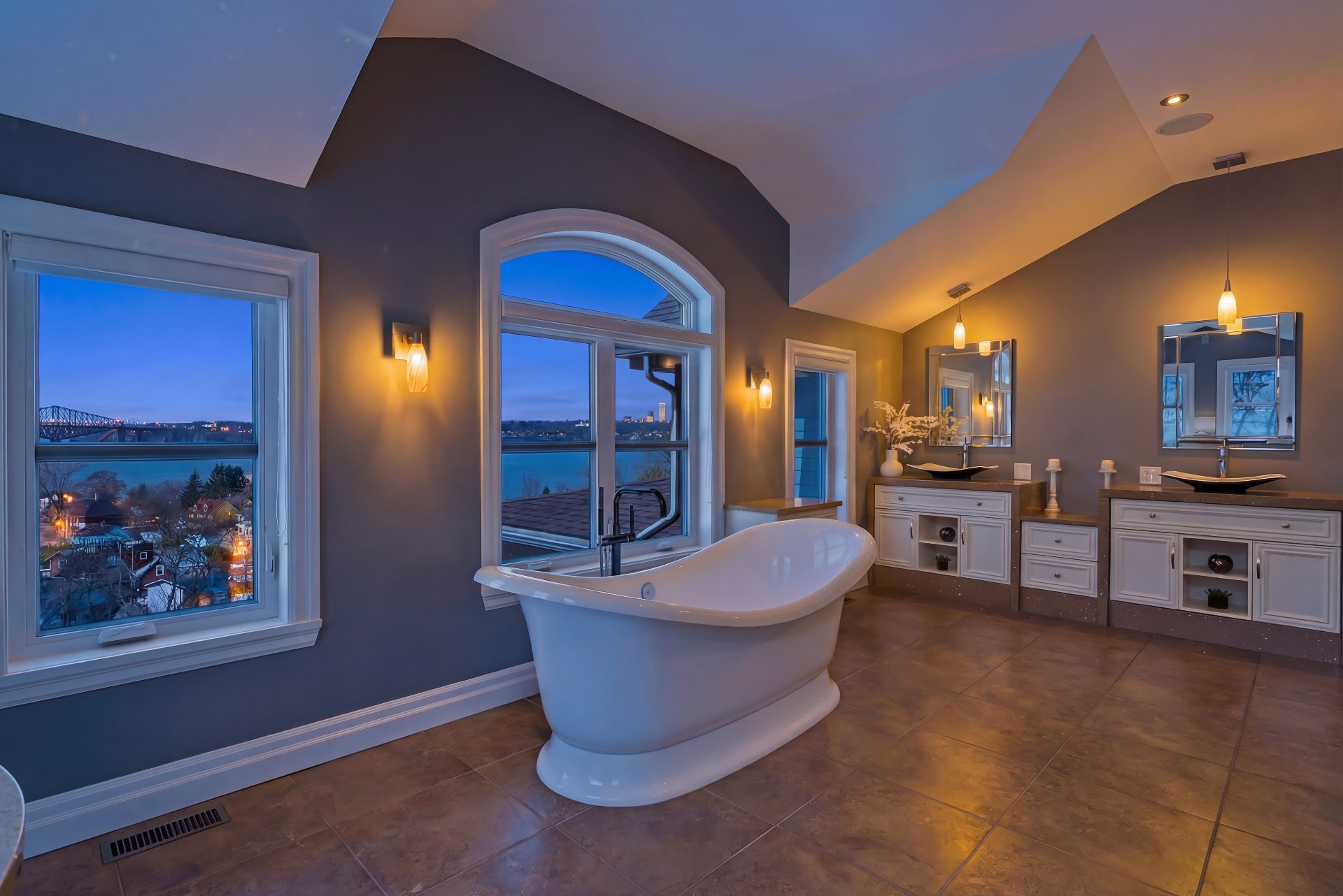 Salle de bains attenante à la CCP