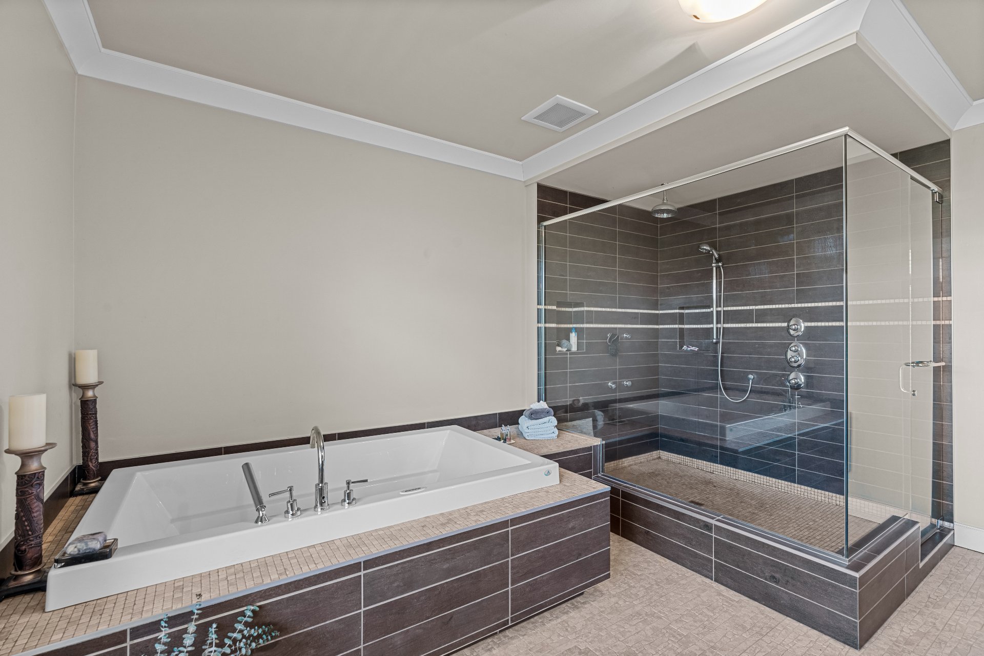 Salle de bains attenante à la CCP