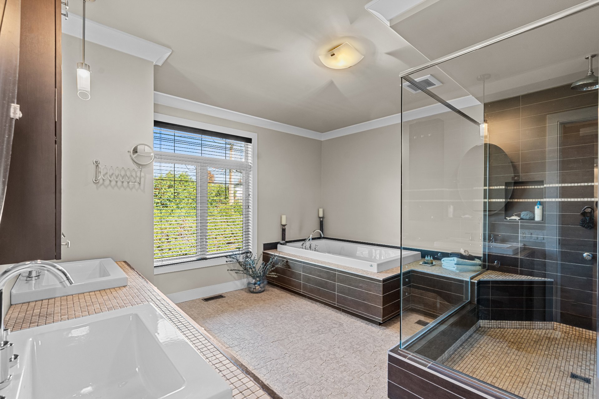 Salle de bains attenante à la CCP