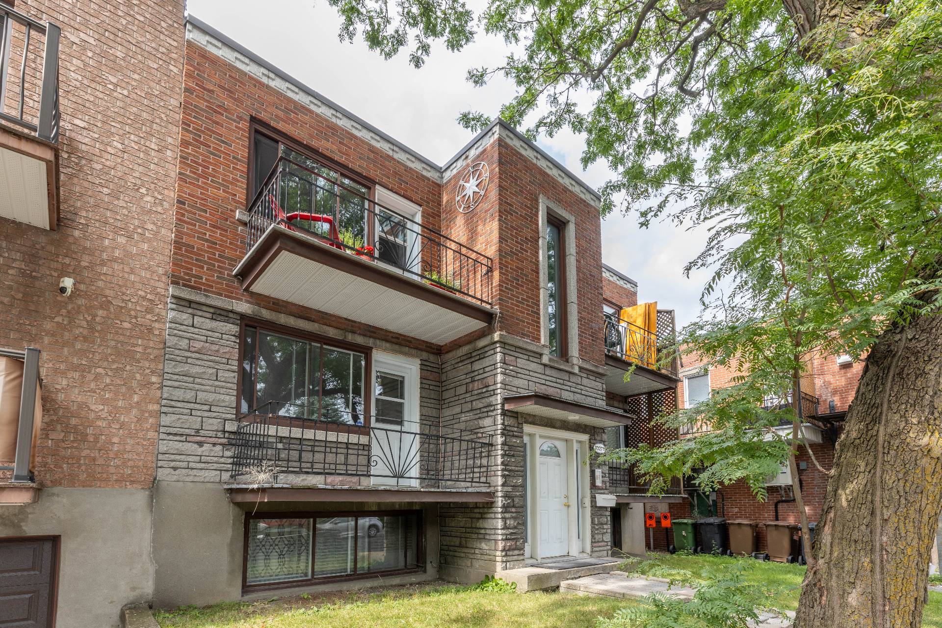 10270 Av. du Sacré-Coeur — photo 2