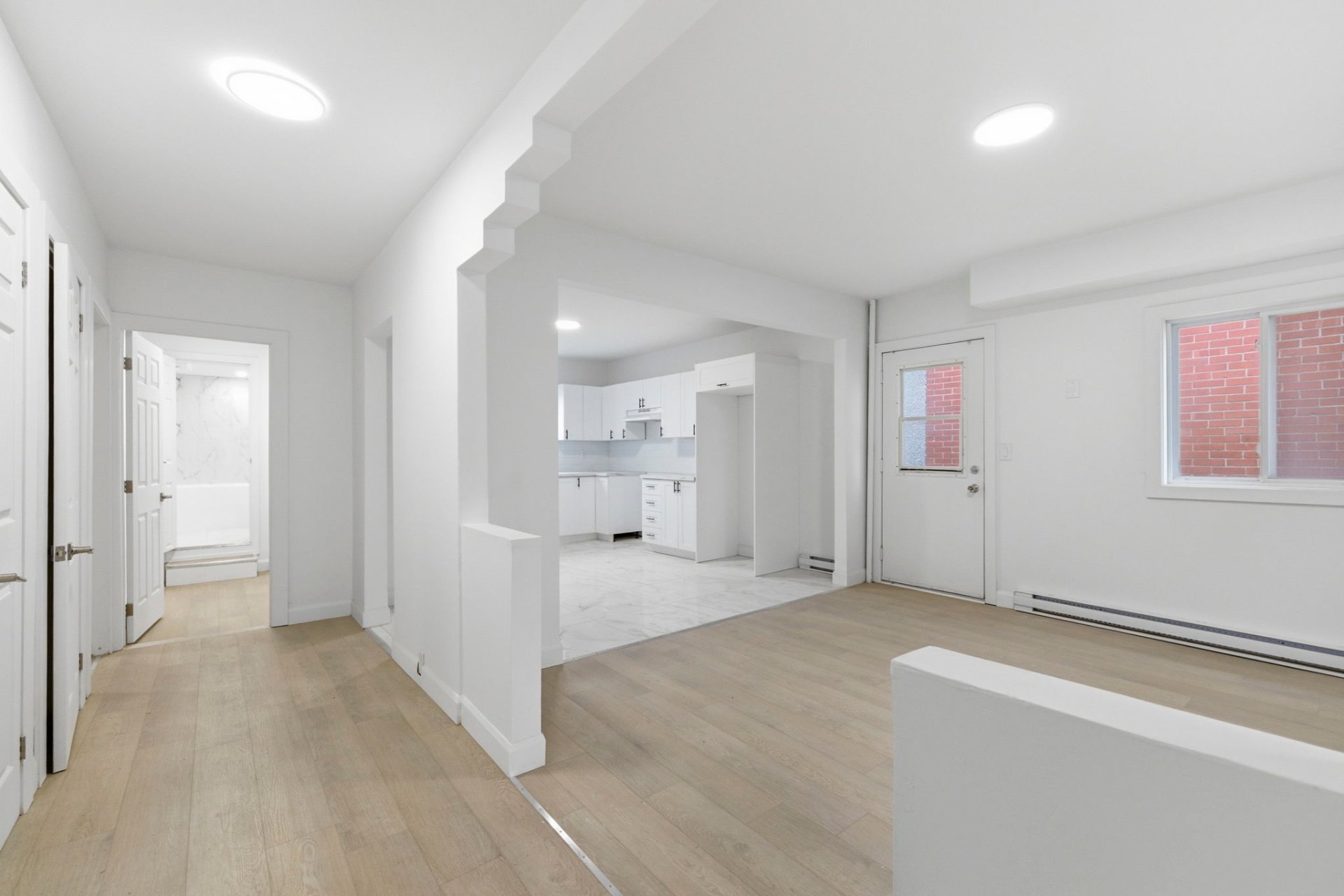 11131-11133 Av. L'Archevêque — photo 3