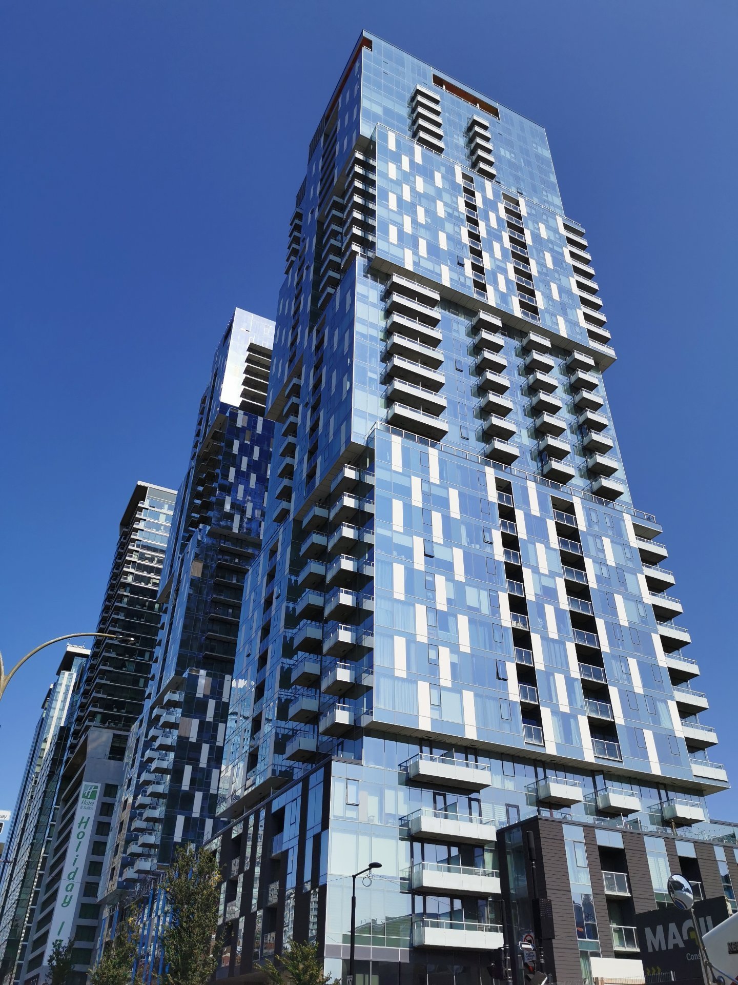 1450 Boul. René-Lévesque O. — photo 1