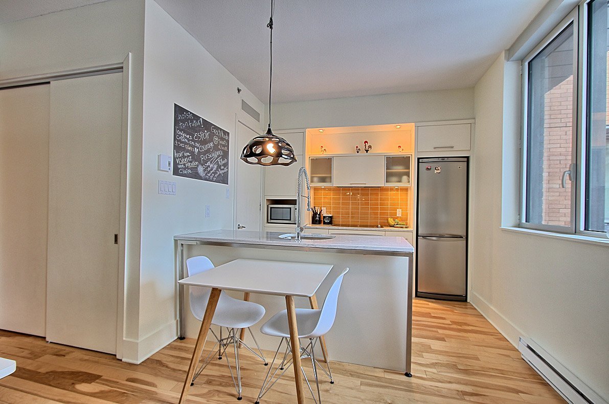 801 Rue de la Commune E. — photo 2