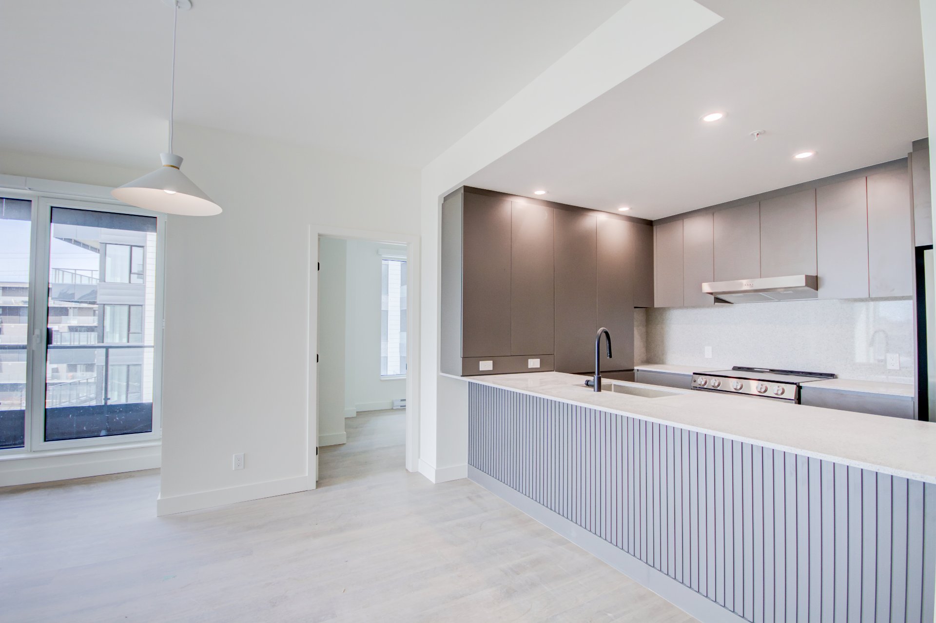 1900 Rue Yvette-Brillon — photo 1