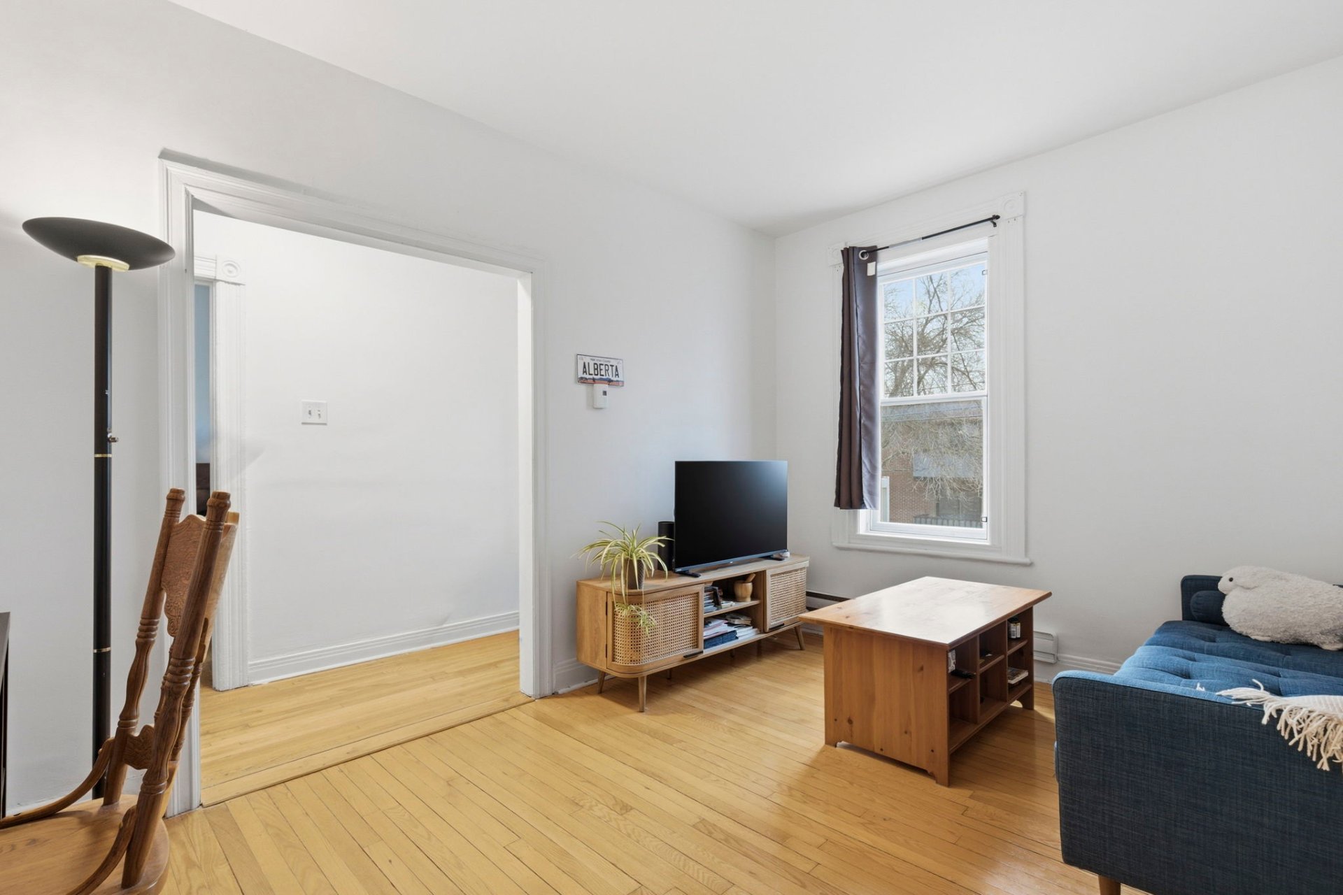 1823 Rue De Villiers — photo 1