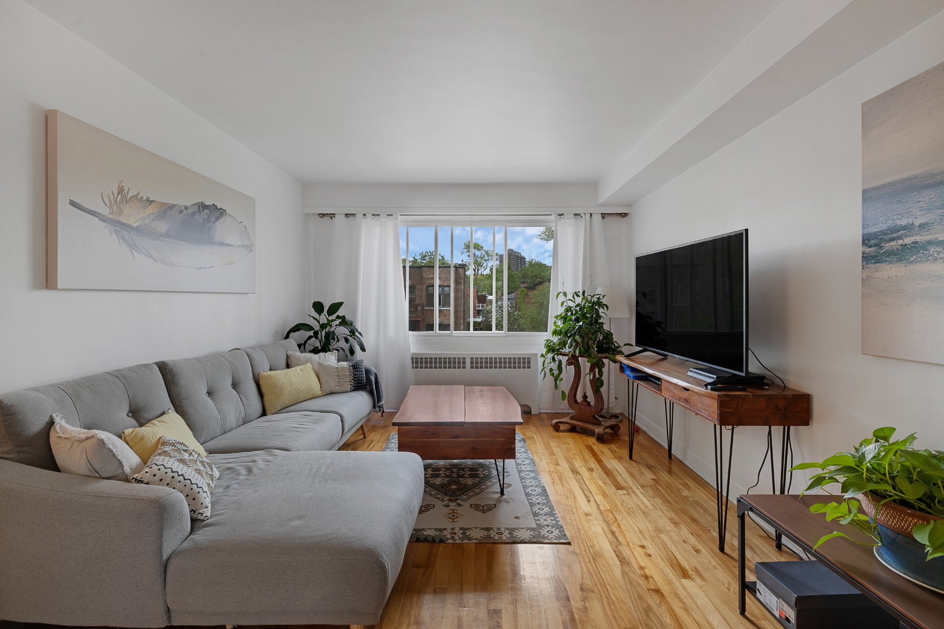 2424 Av. de Mayfair — photo 2