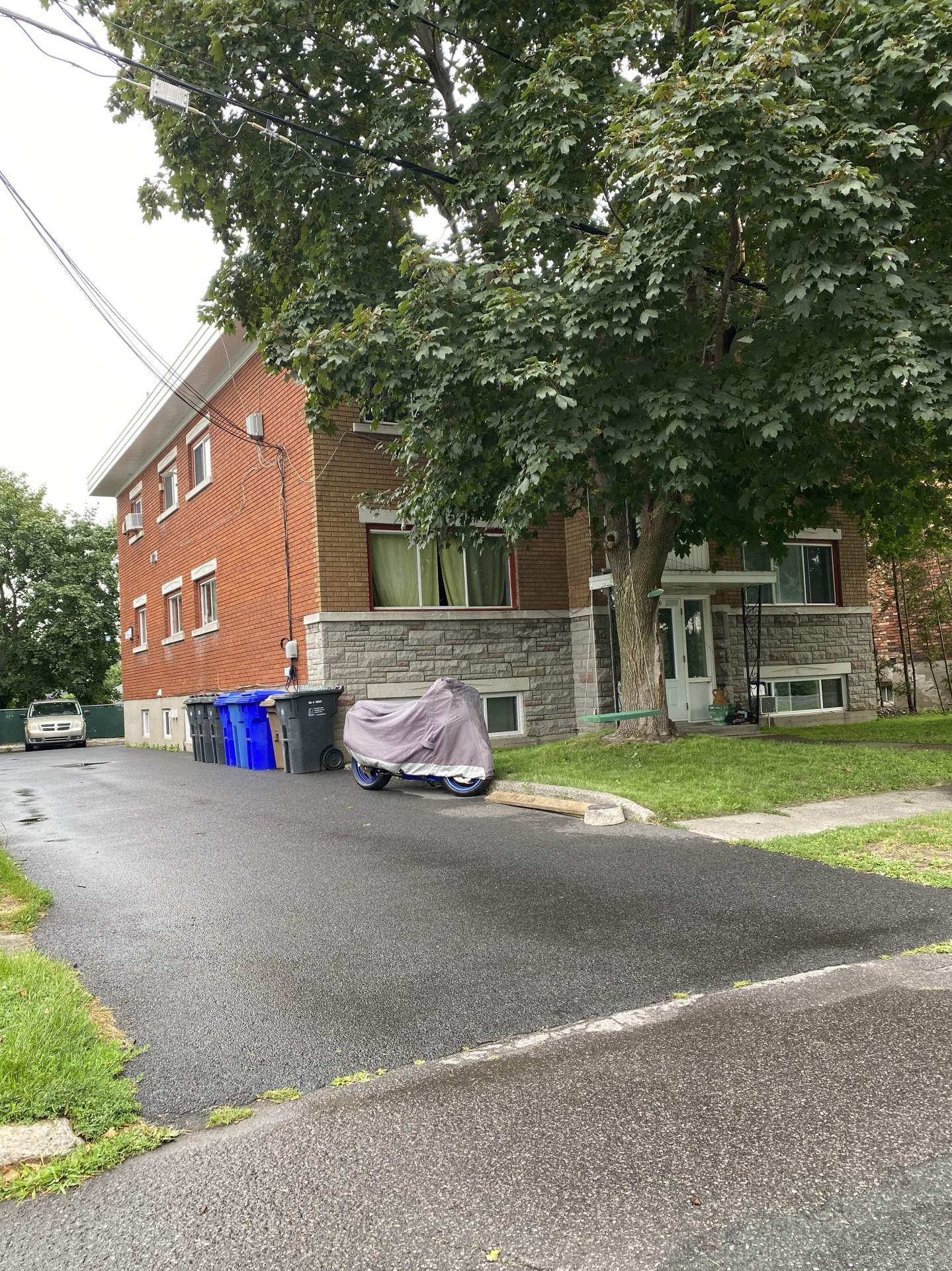 16 Rue Beauchemin — photo 2