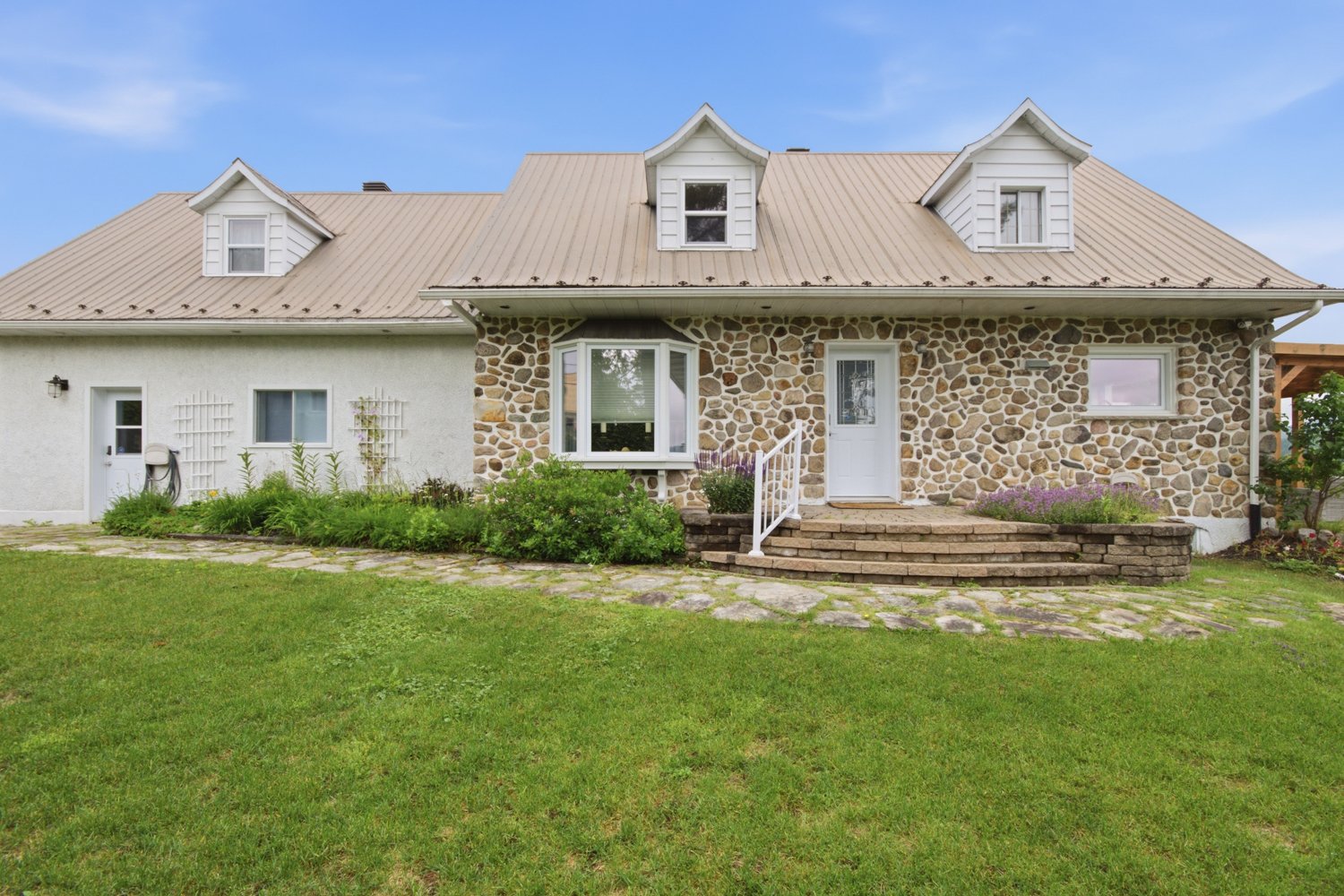1908 Ch. du Village — photo 1