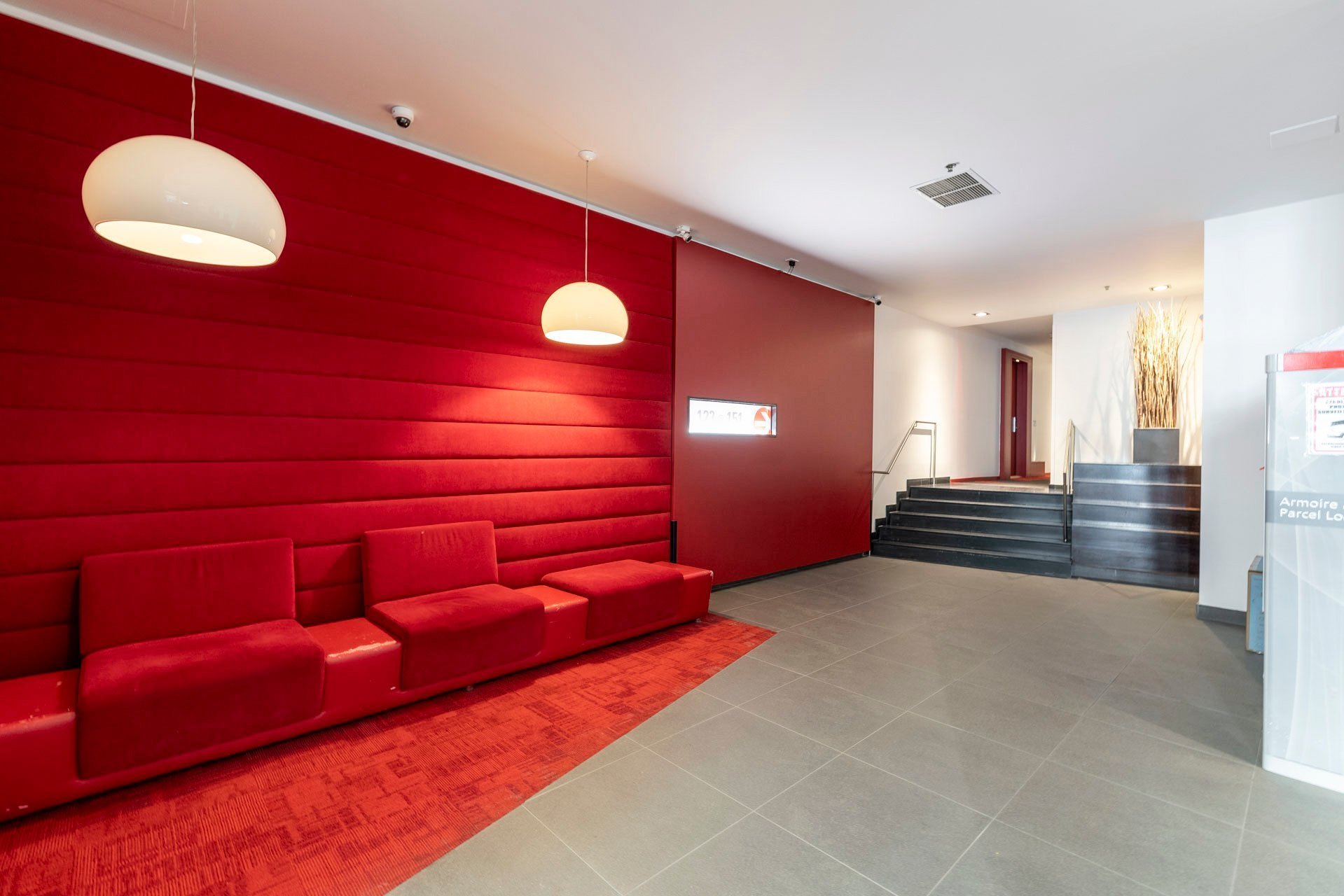 950 Rue Notre-Dame O. — photo 2