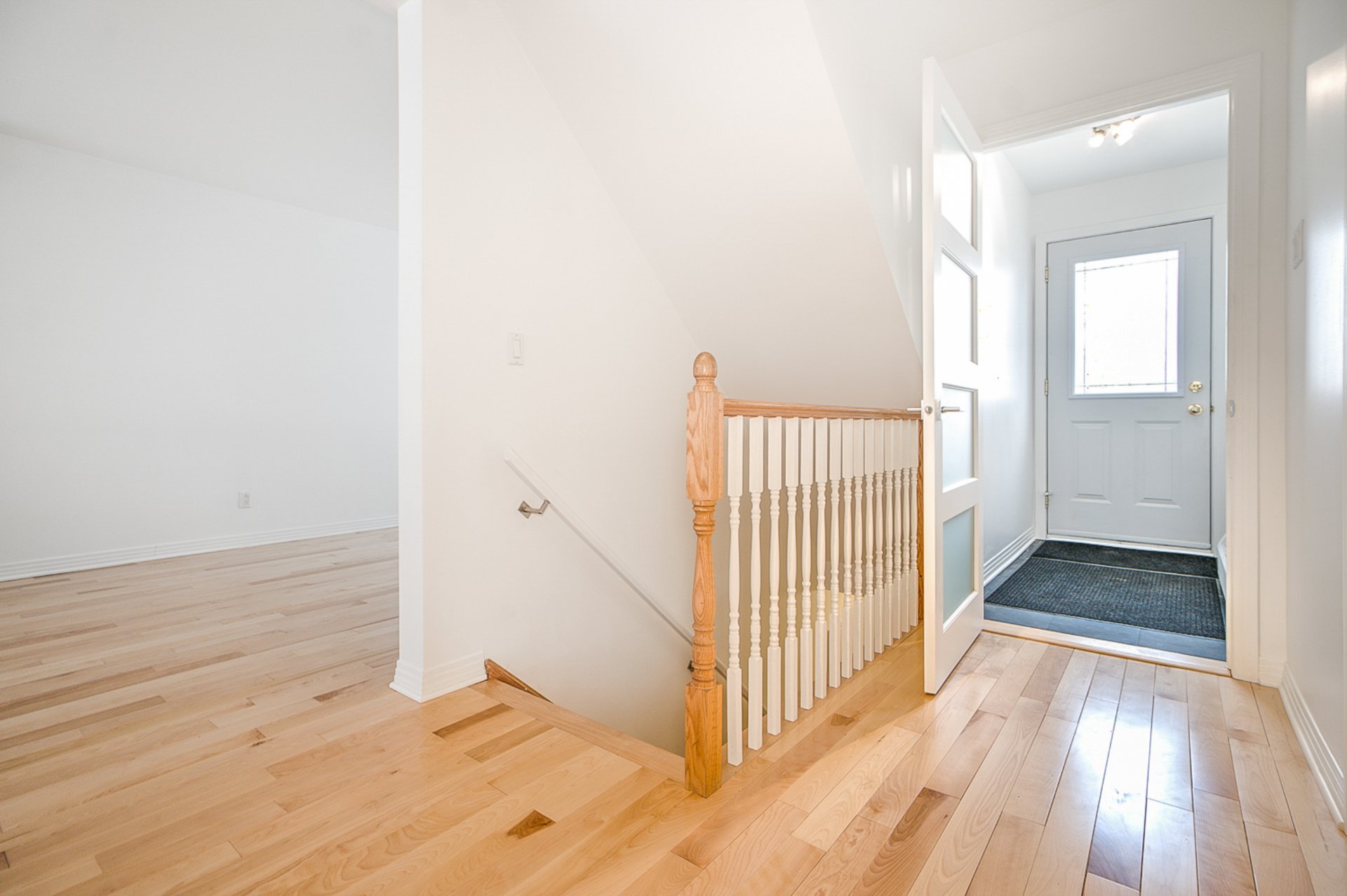 326 Rue Hepworth — photo 2