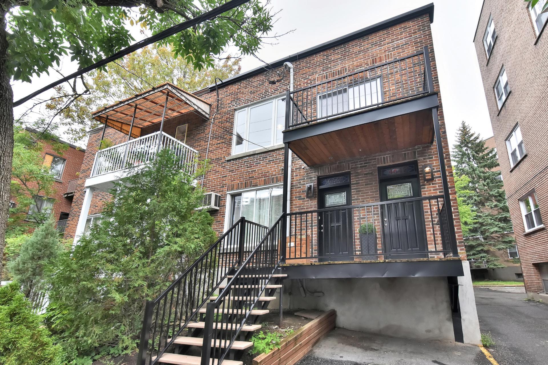 4647 Av. Clanranald — photo 1