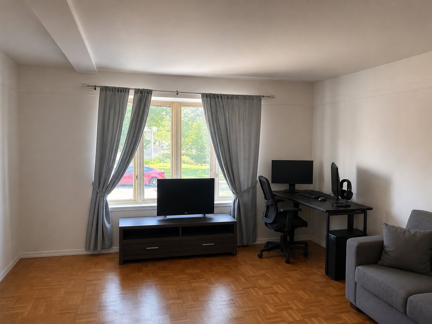 76 83e Avenue — photo 1