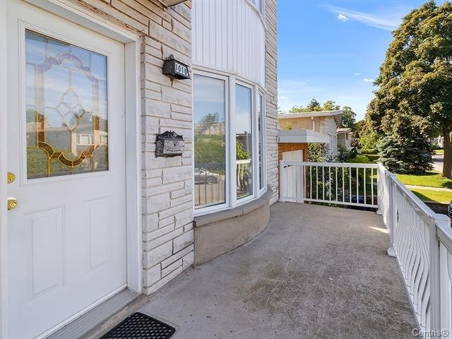 1010 Rue Ridgewood — photo 3