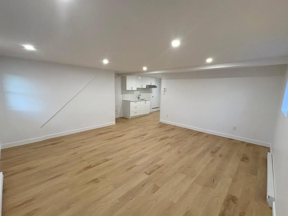 1830A Av. Étienne-Brûlé — photo 2