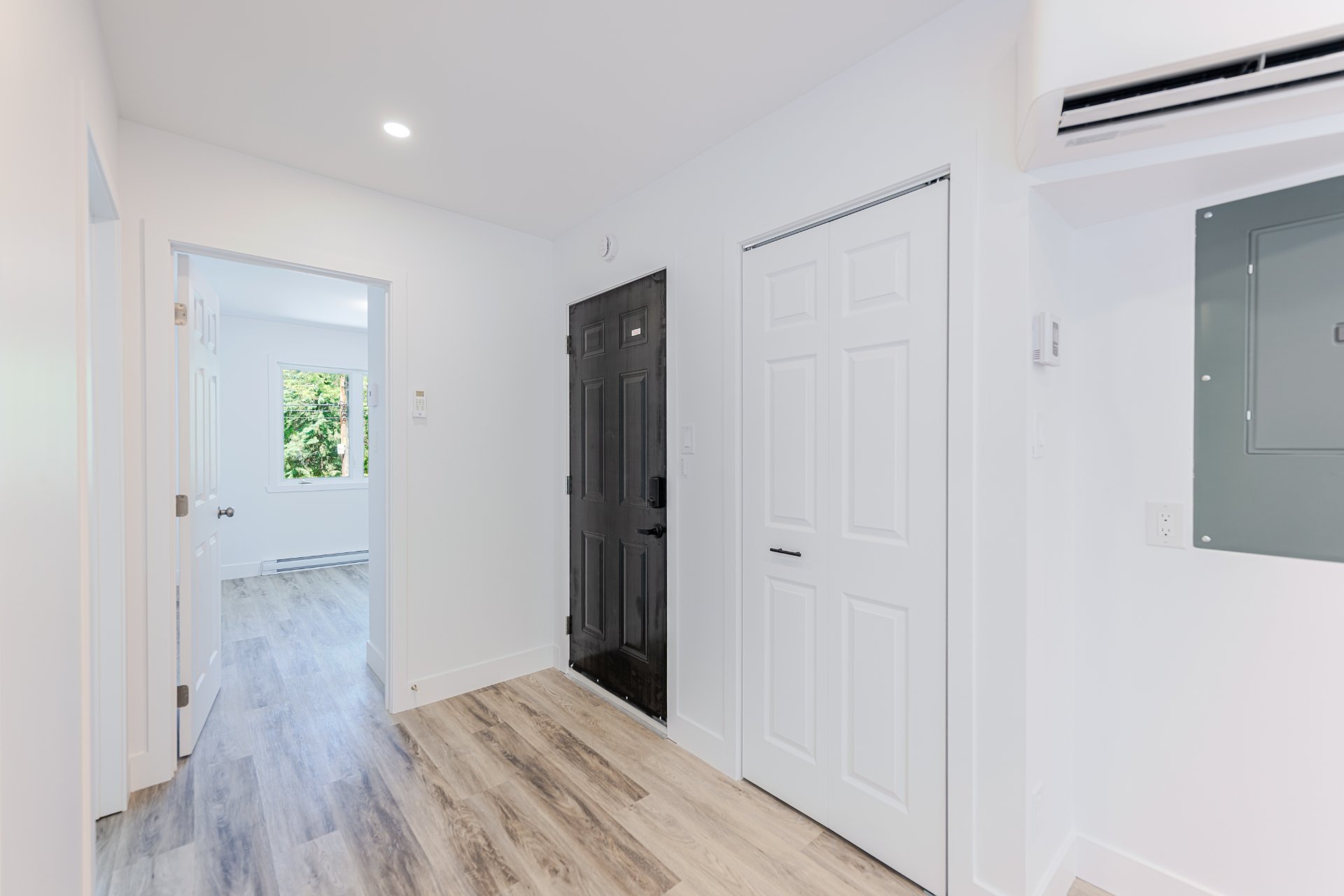 6982 Av. de Chester — photo 3