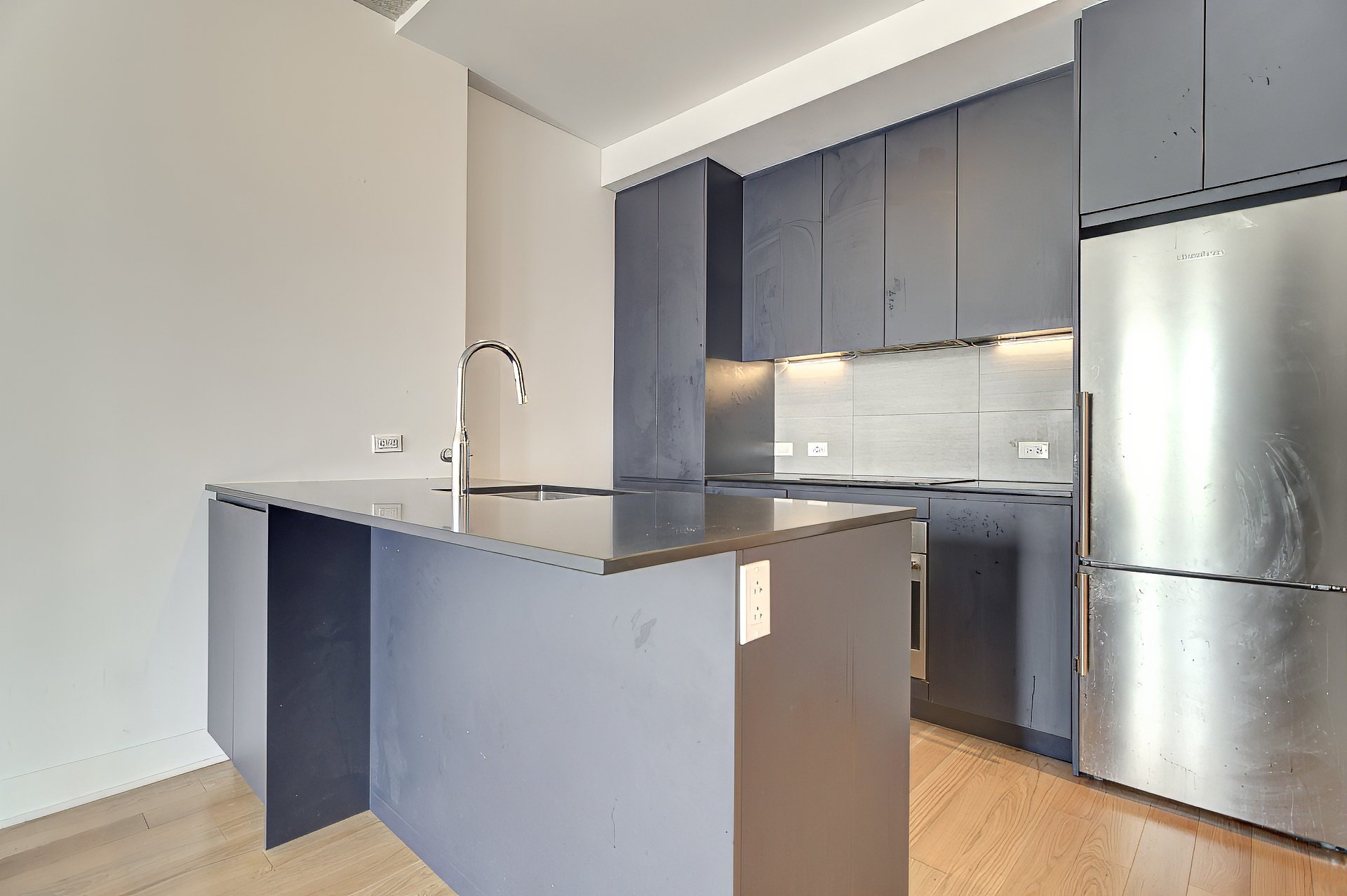 2300 Rue Tupper — photo 3
