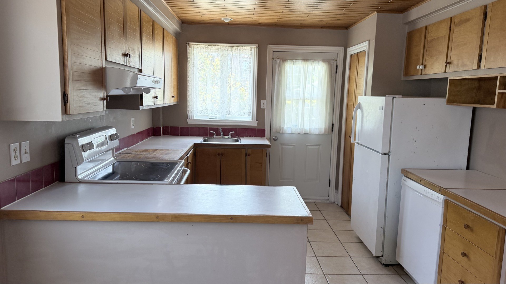 352 Rue de Touraine — photo 3