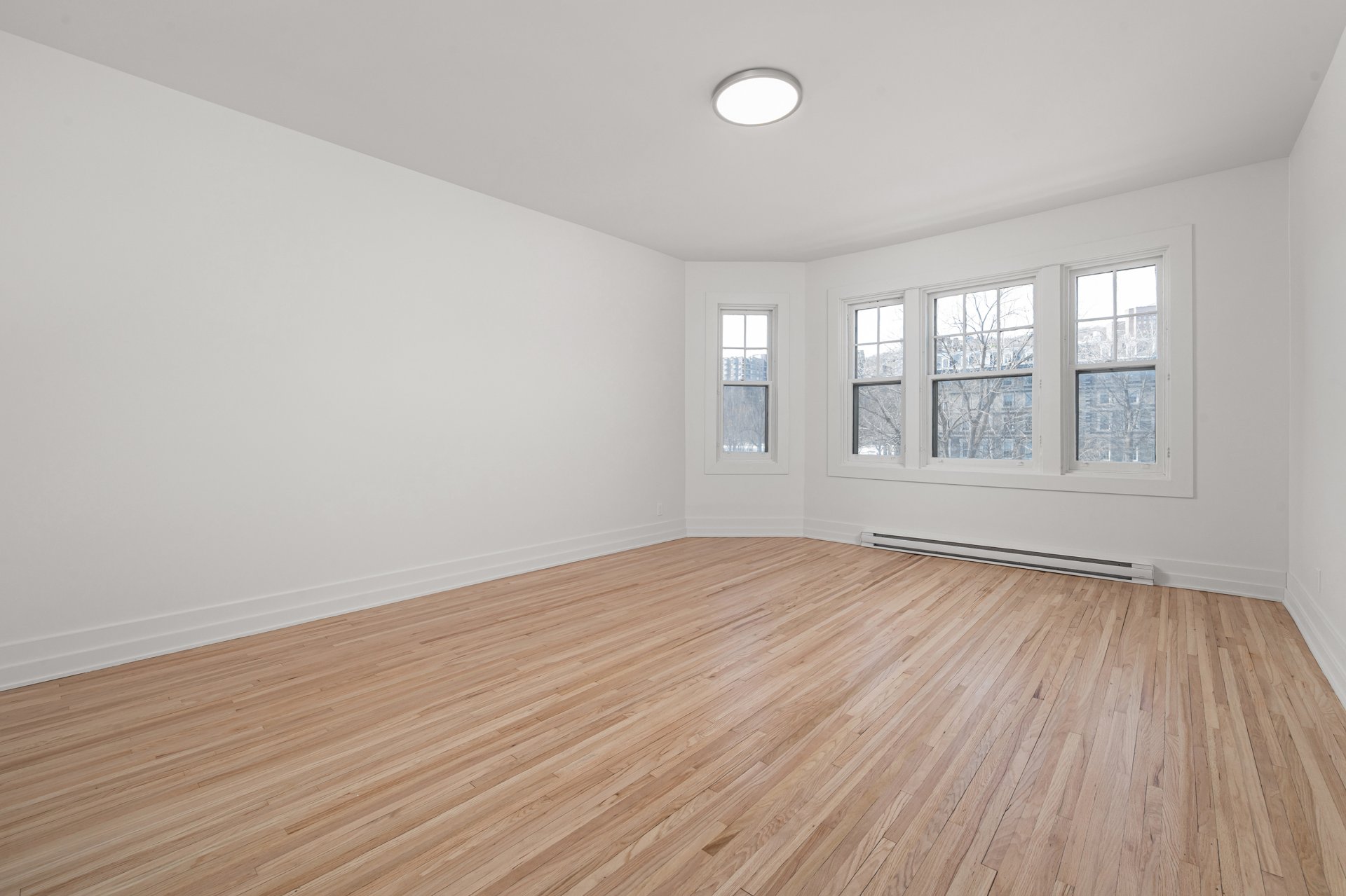 2076 Rue Sherbrooke O. — photo 3