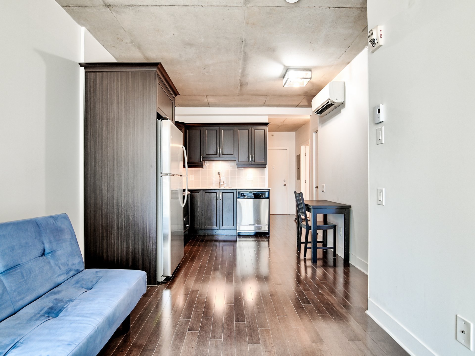 1235 Rue Bishop — photo 3