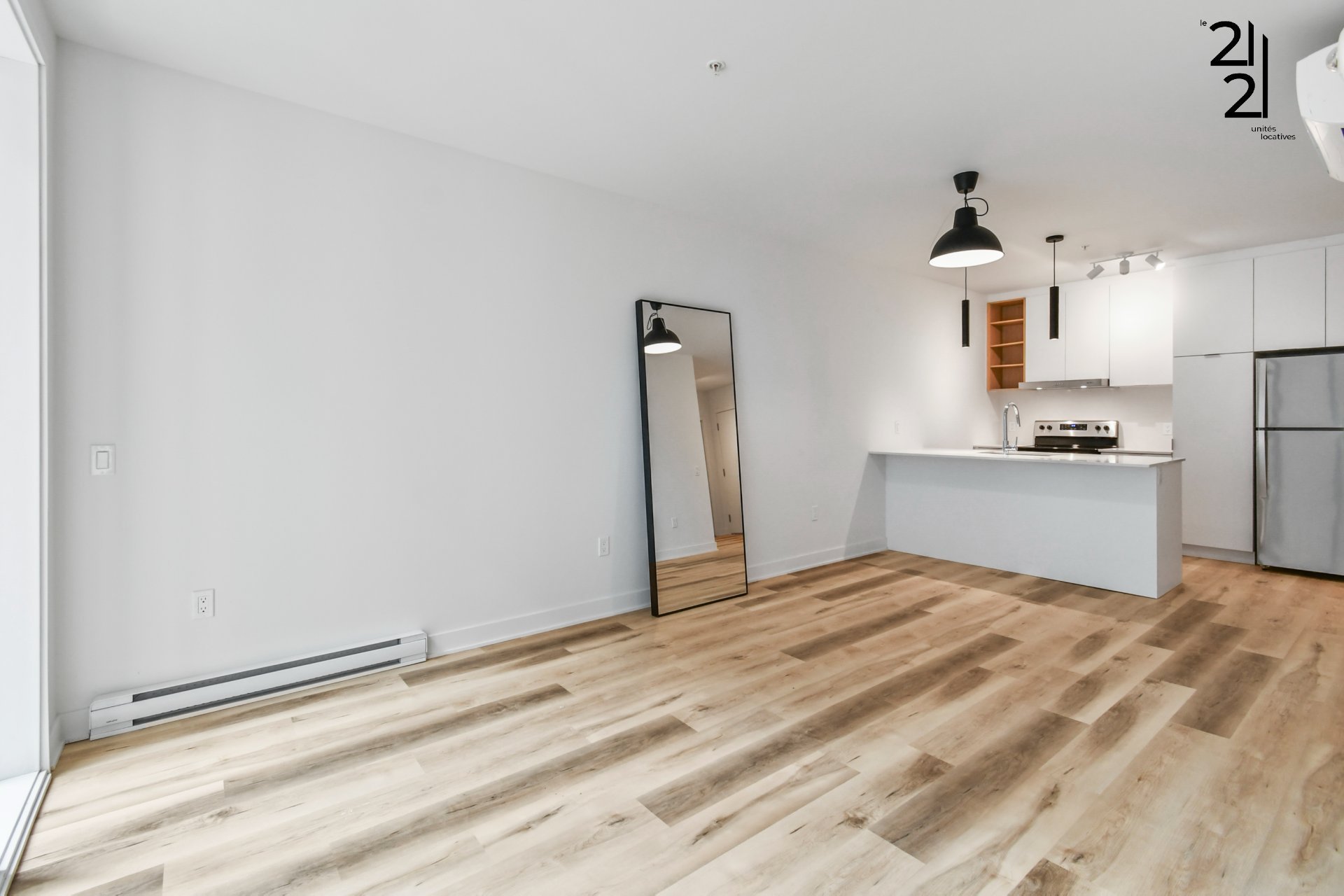 2121 Av. Papineau — photo 3