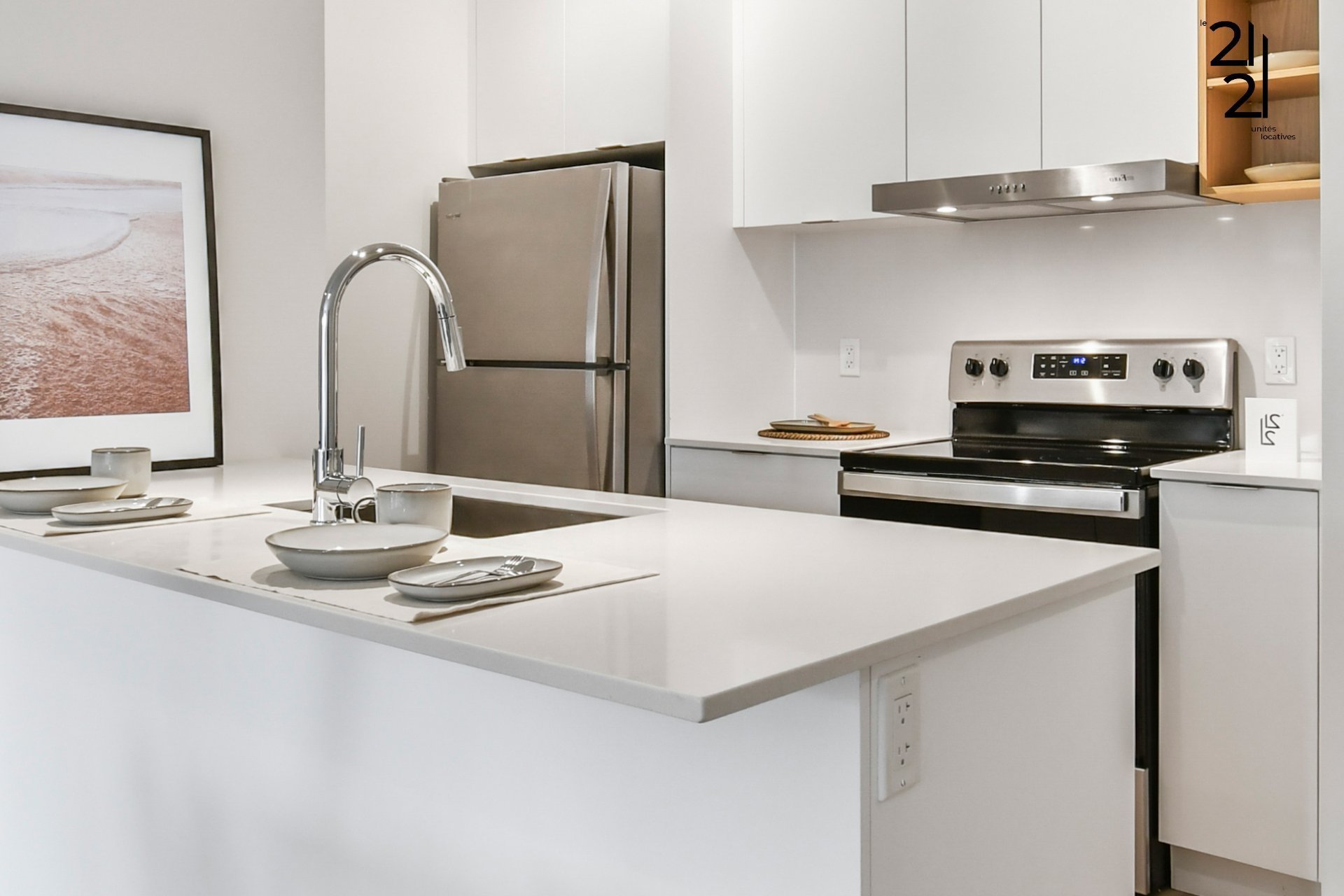 2121 Av. Papineau — photo 1