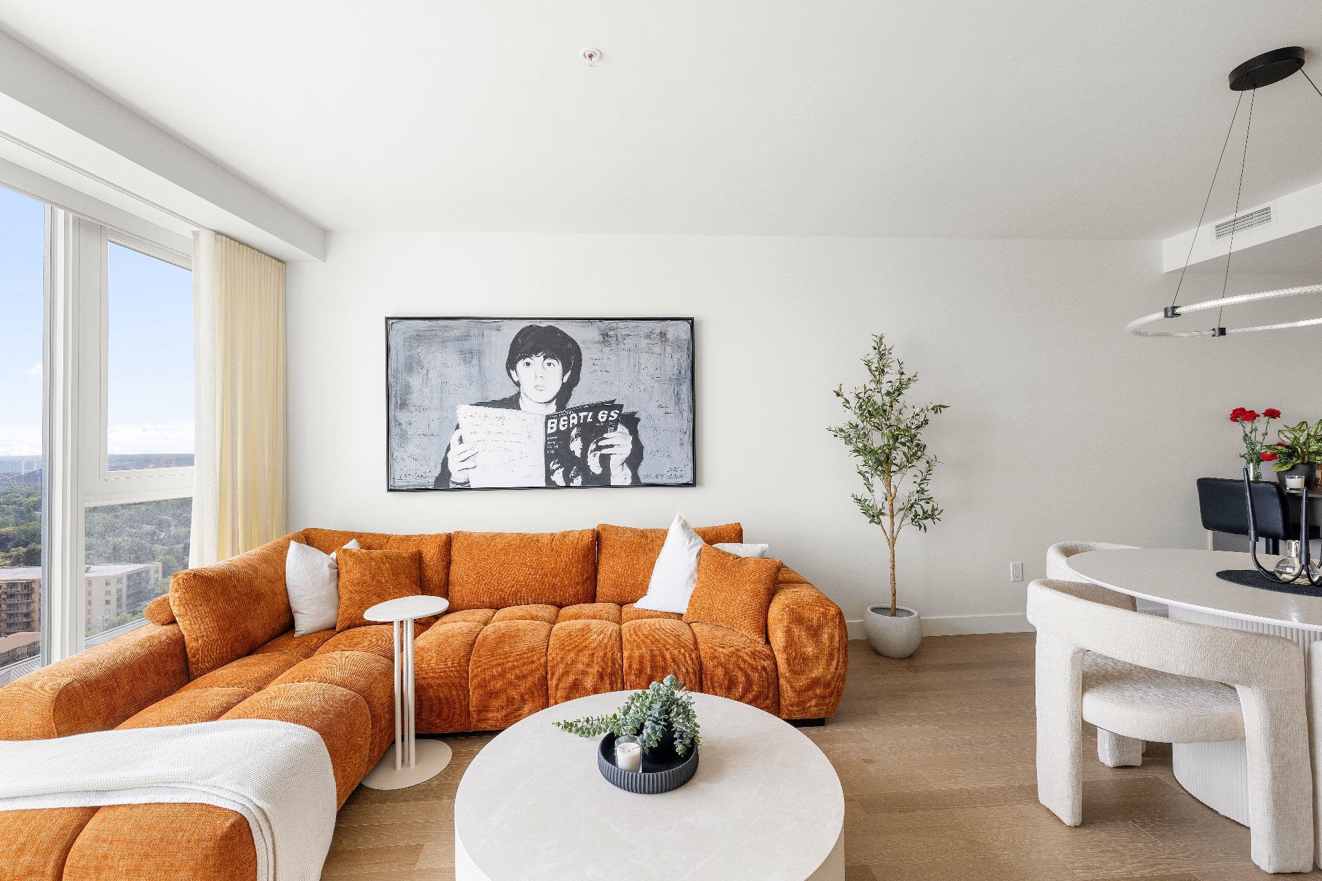 1300 Av. de Germain-des-Prés — photo 3