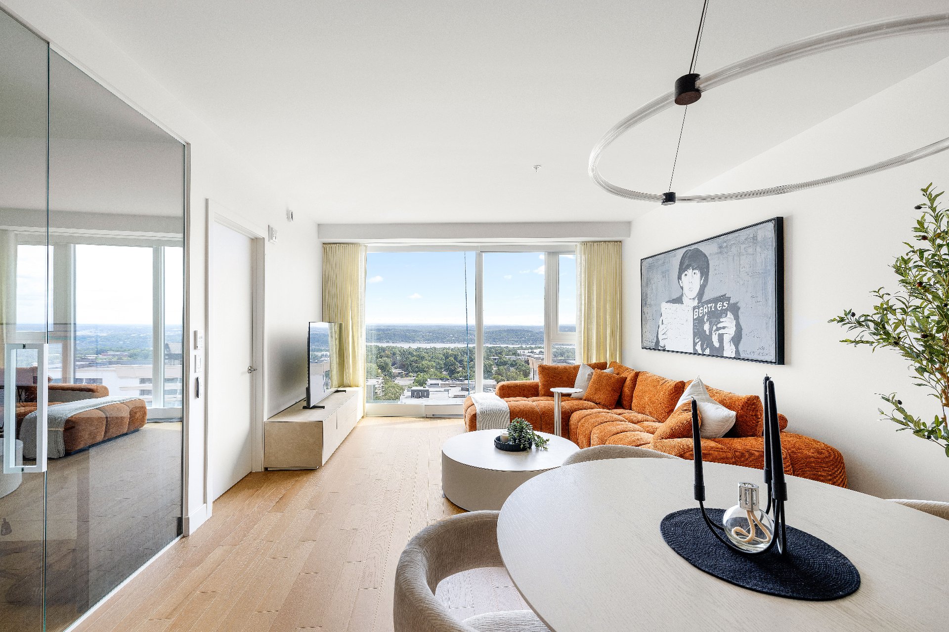 1300 Av. de Germain-des-Prés — photo 2