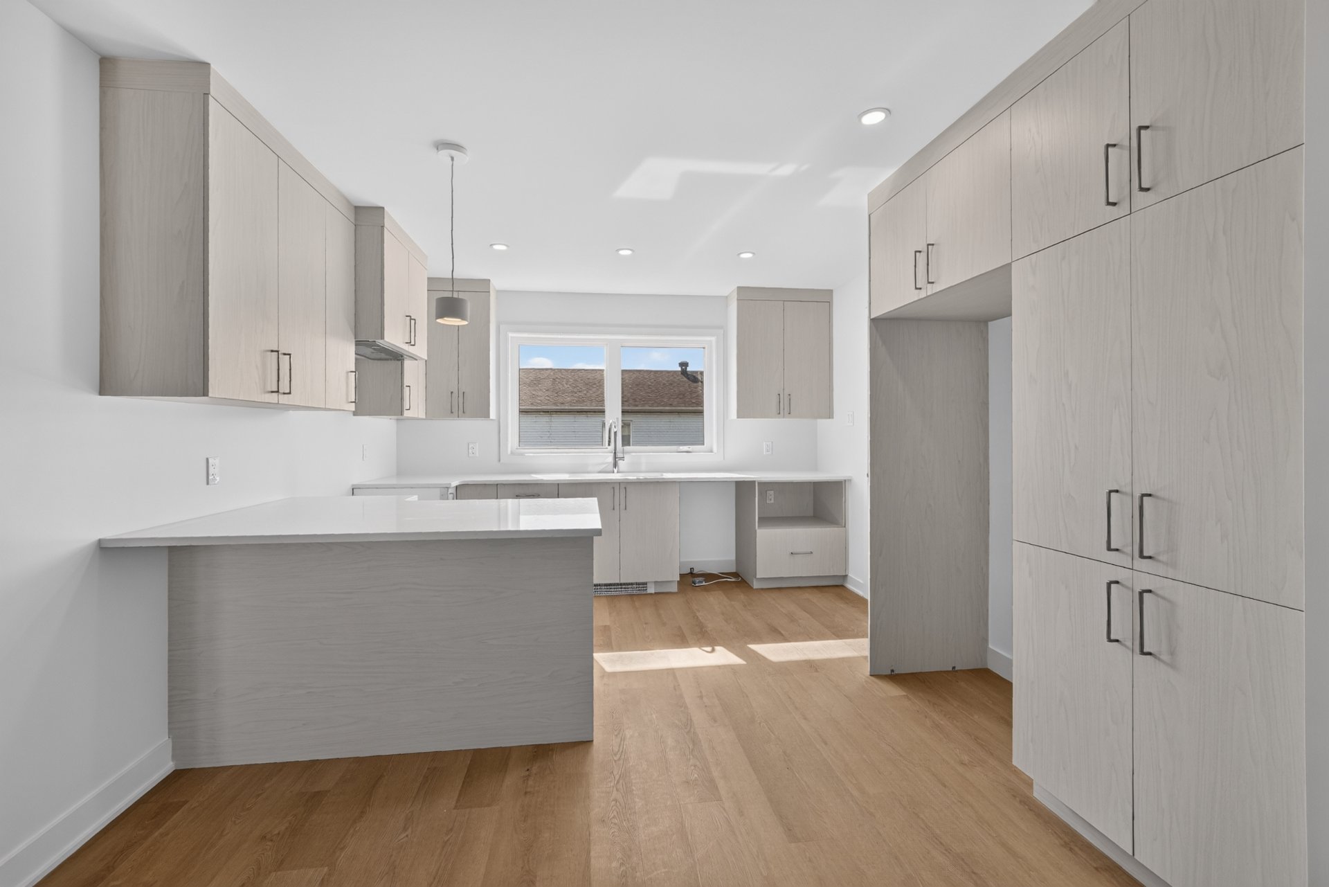 6058 Av. Auteuil — photo 3