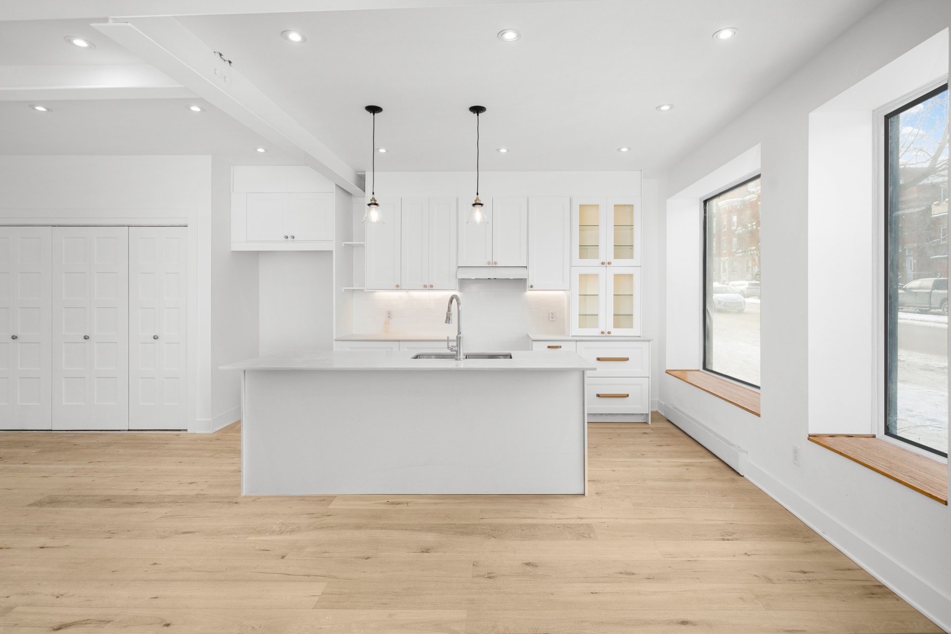 352 Boul. St-Joseph O. — photo 1