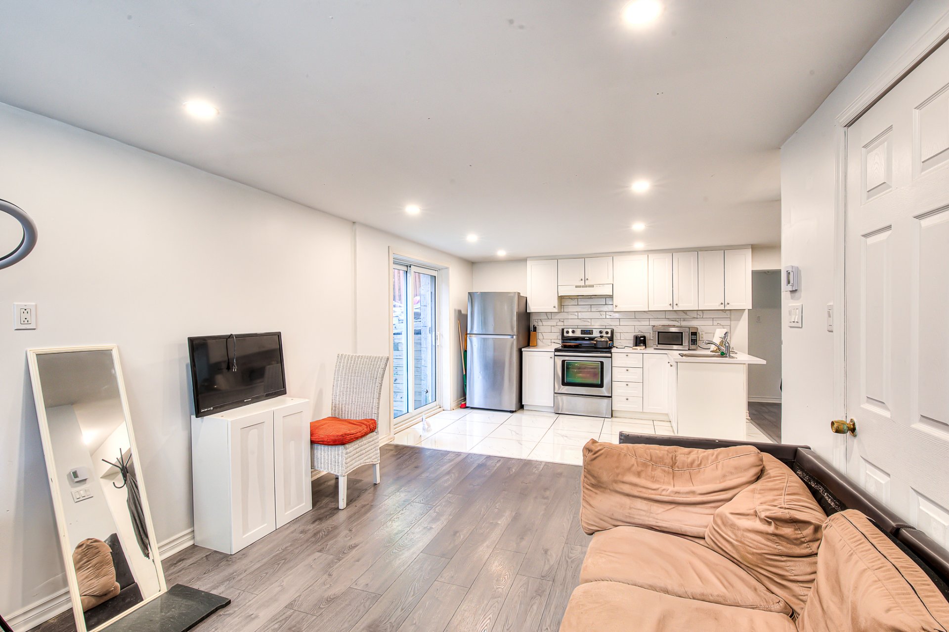 6695 Av. De Gaspé — photo 3