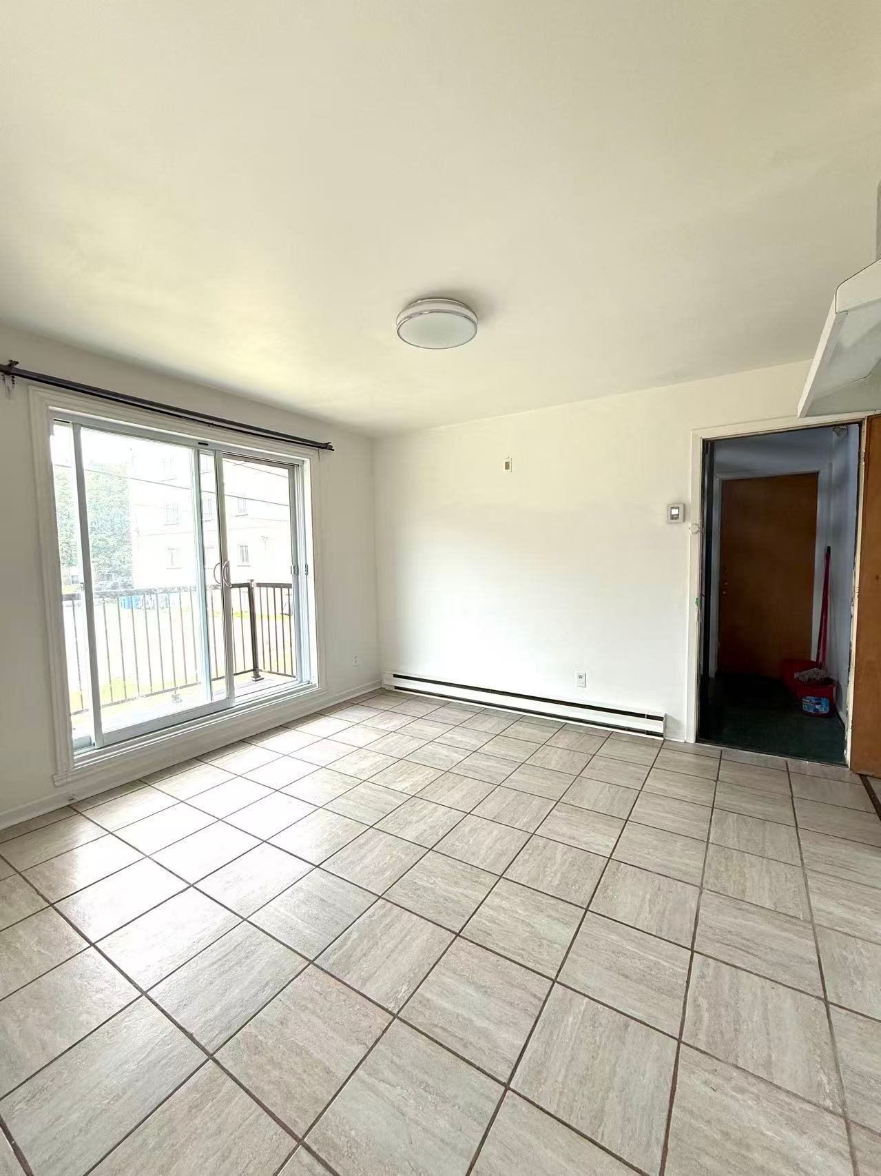 2505 Rue Nassau — photo 2