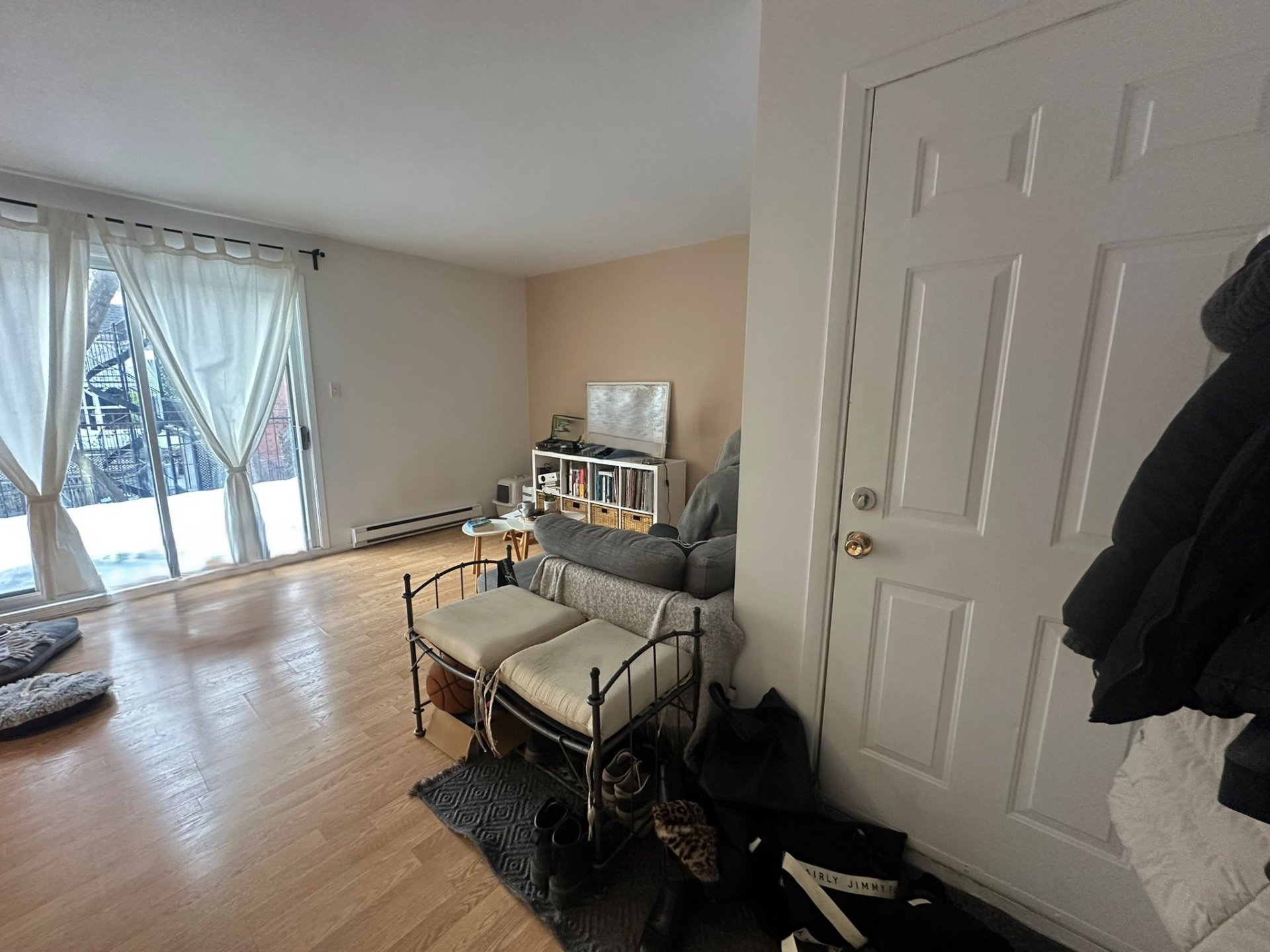 1483 Rue Ste-Catherine E. — photo 3