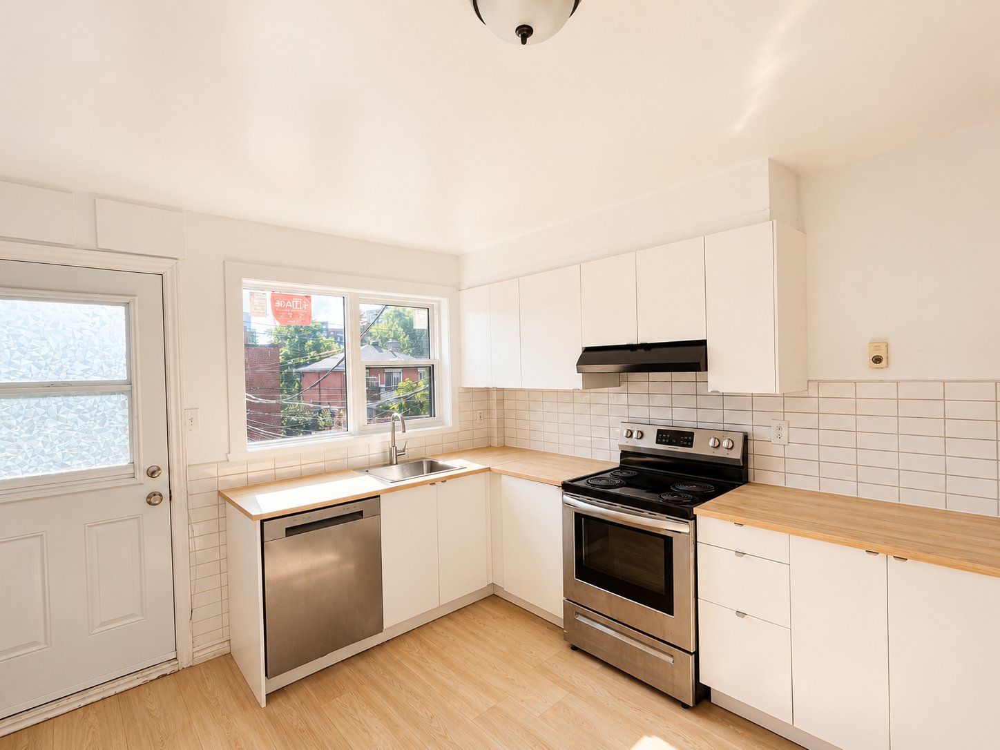 6915 Av. Lamont — photo 2
