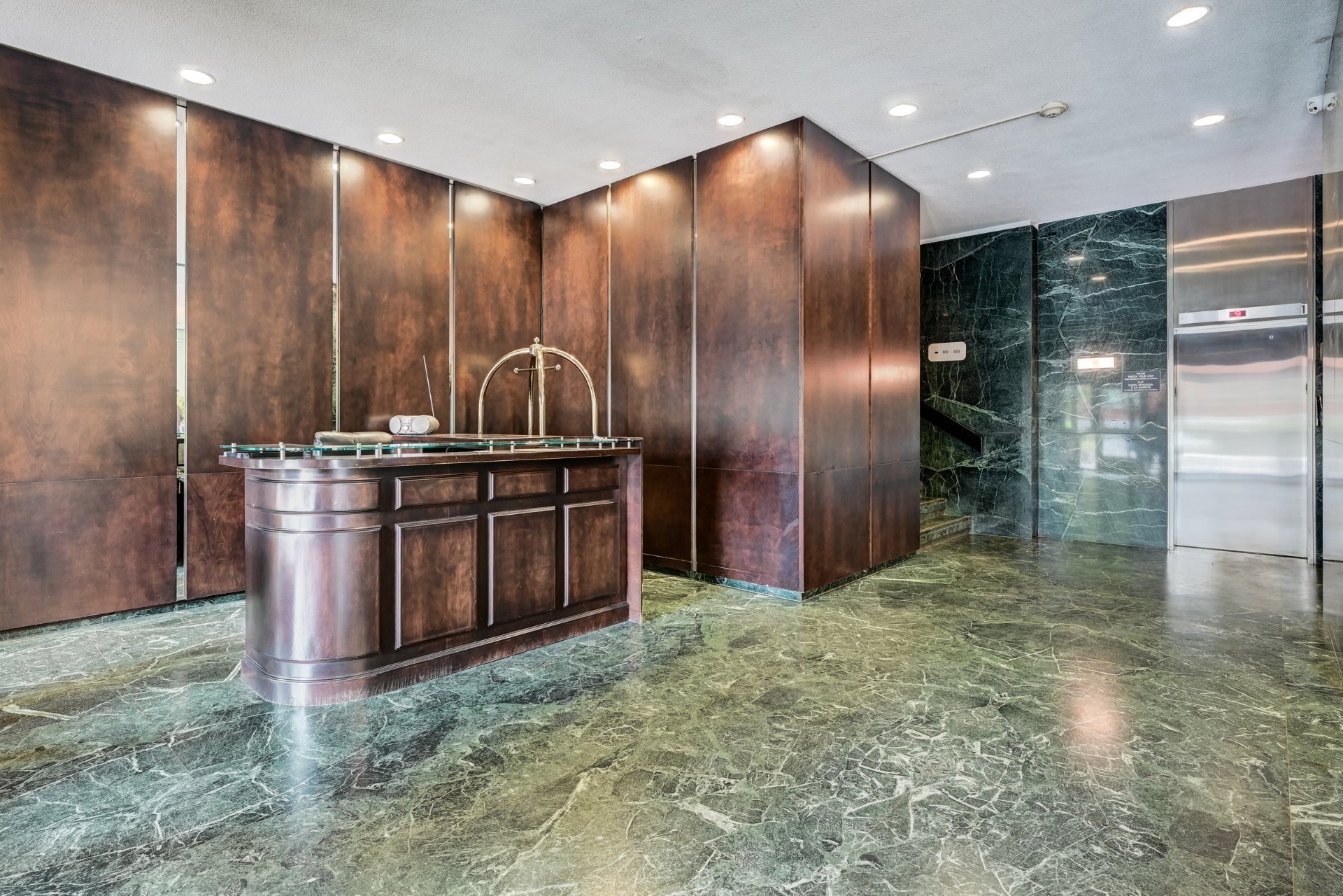 5150 Av. MacDonald — photo 2