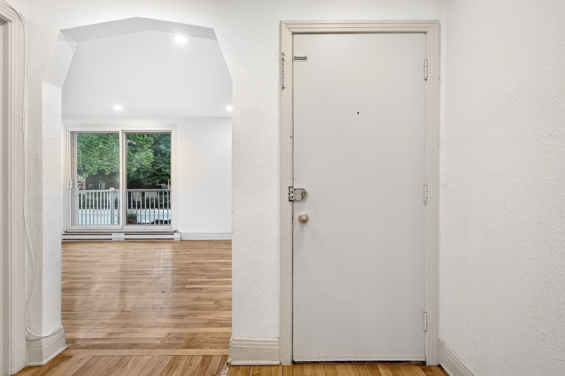 3941 Av. Barclay — photo 2