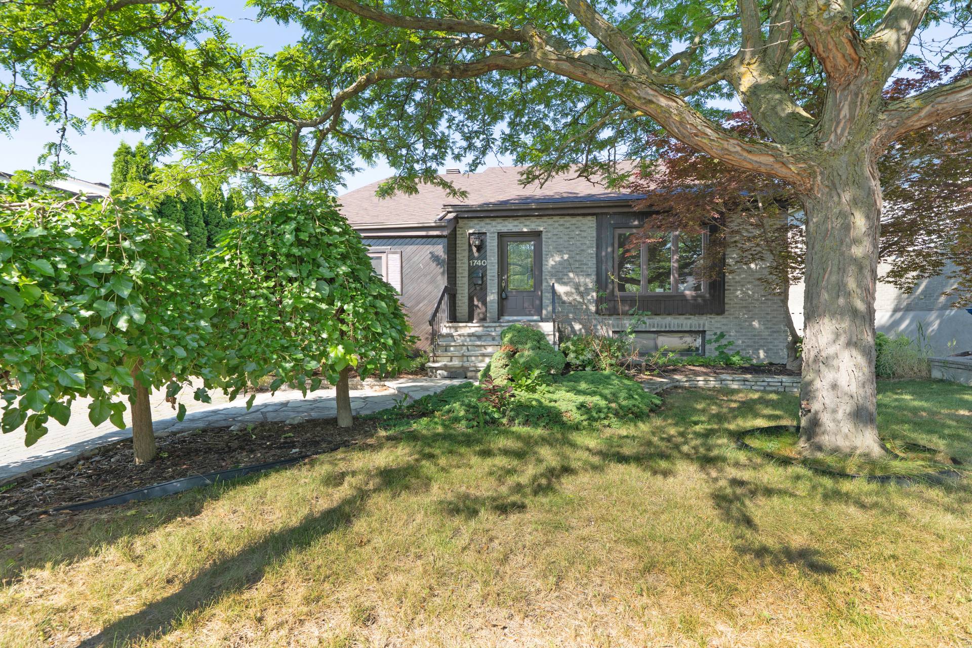 1740 Rue Tahiti — photo 3