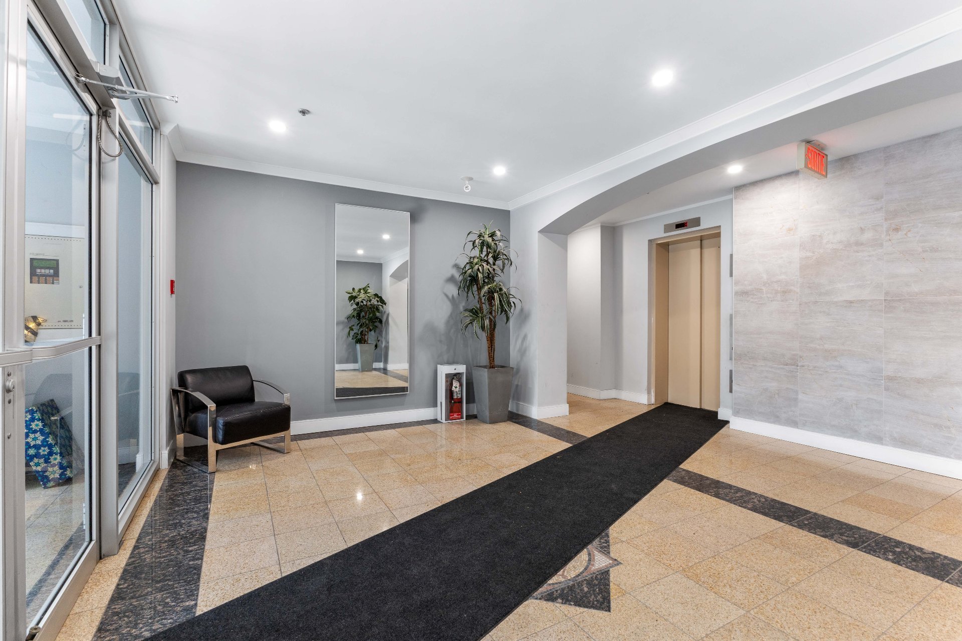 1455 Rue St-Jacques — photo 3