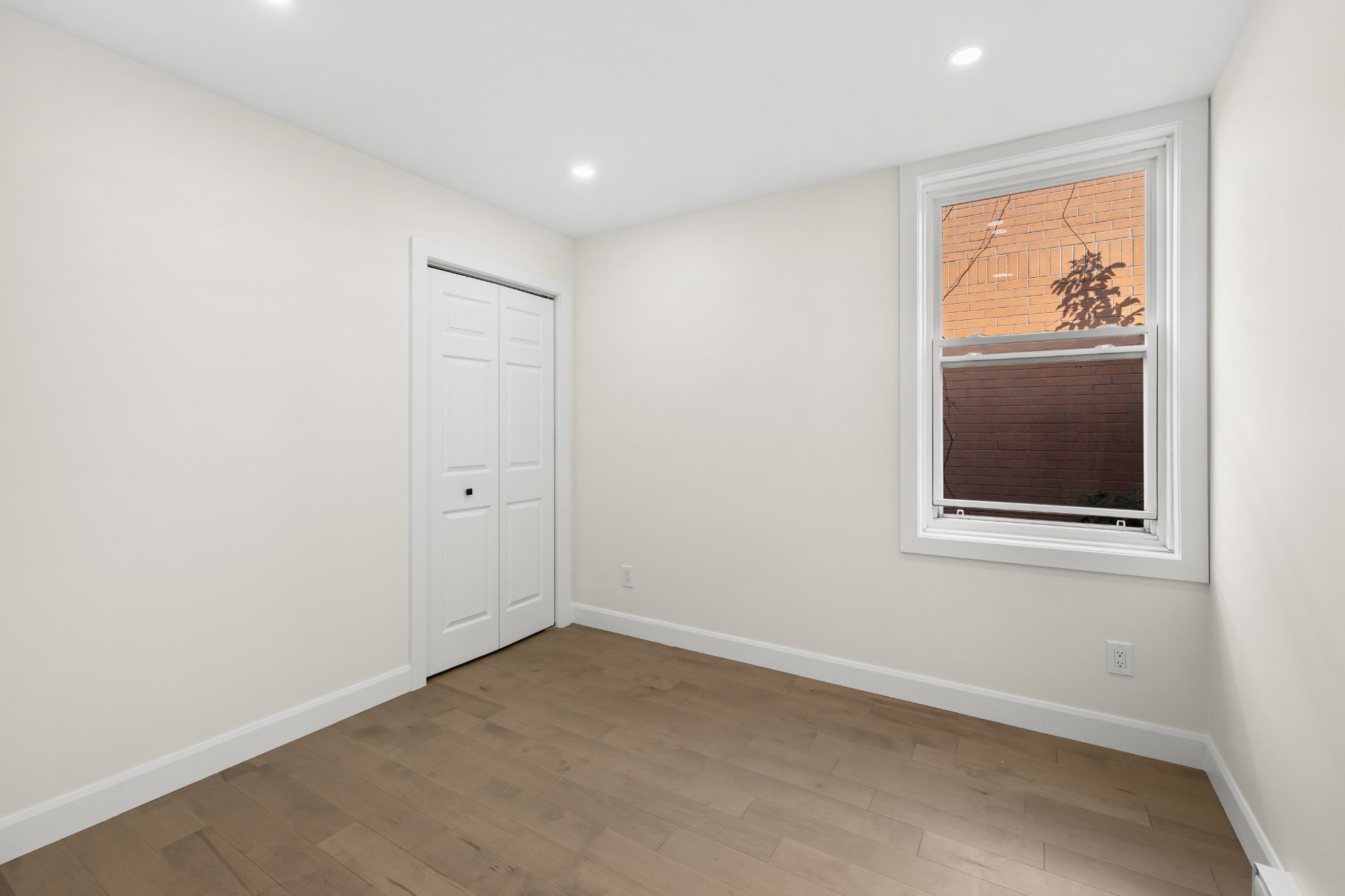 4868 Rue Drolet — photo 3