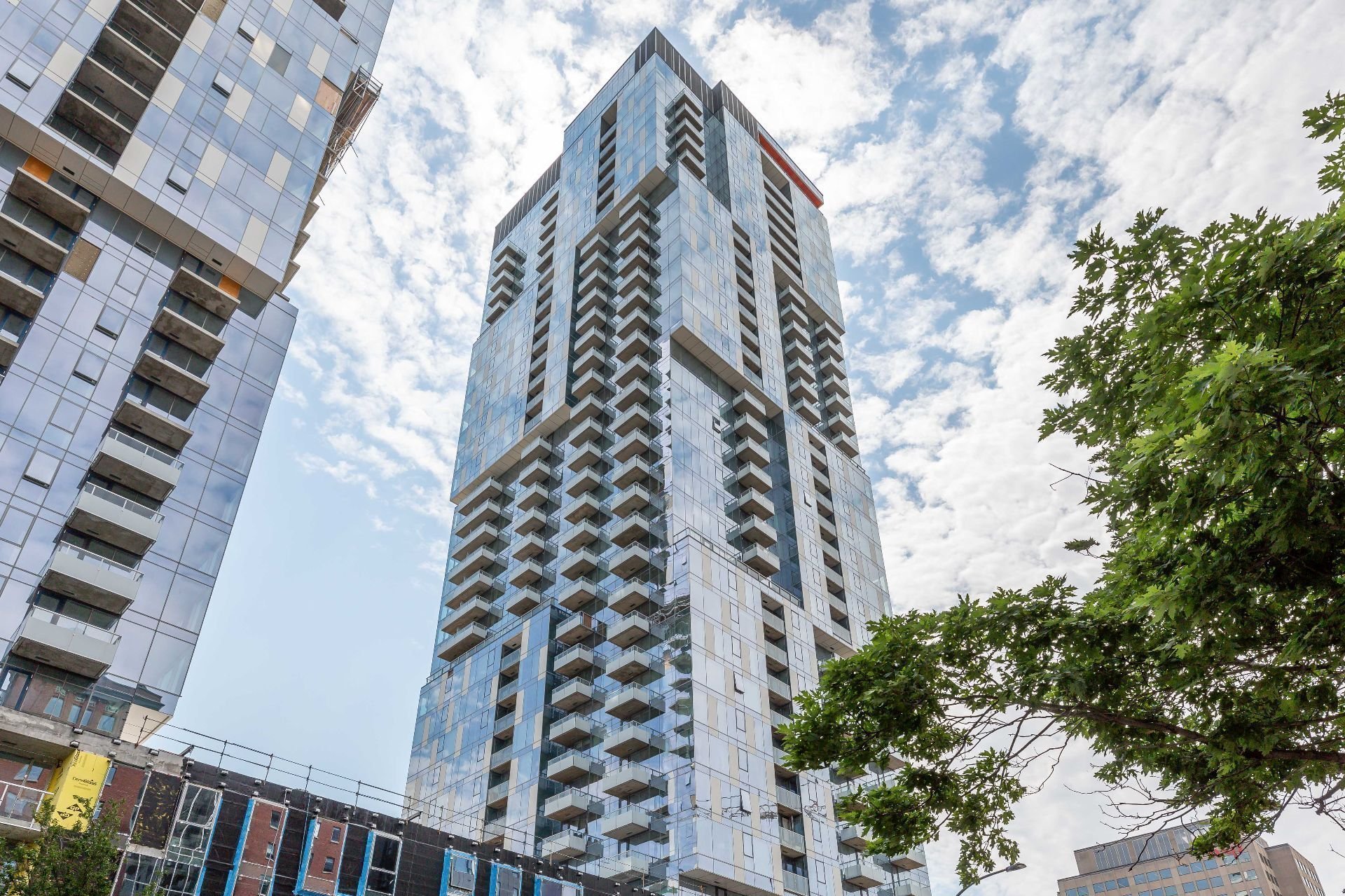 1450 Boul. René-Lévesque O. — photo 1