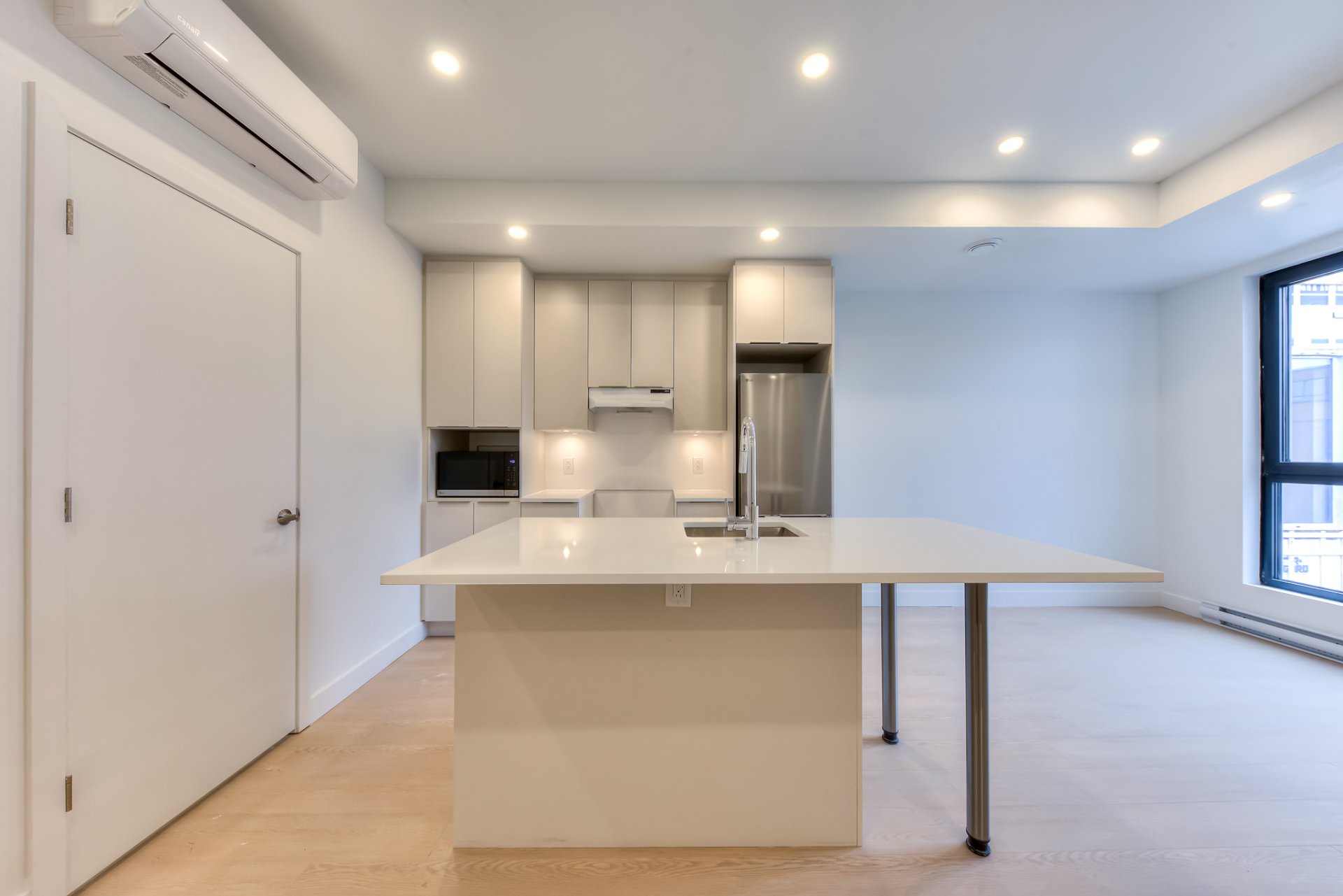 2630 Rue Notre-Dame O. — photo 2