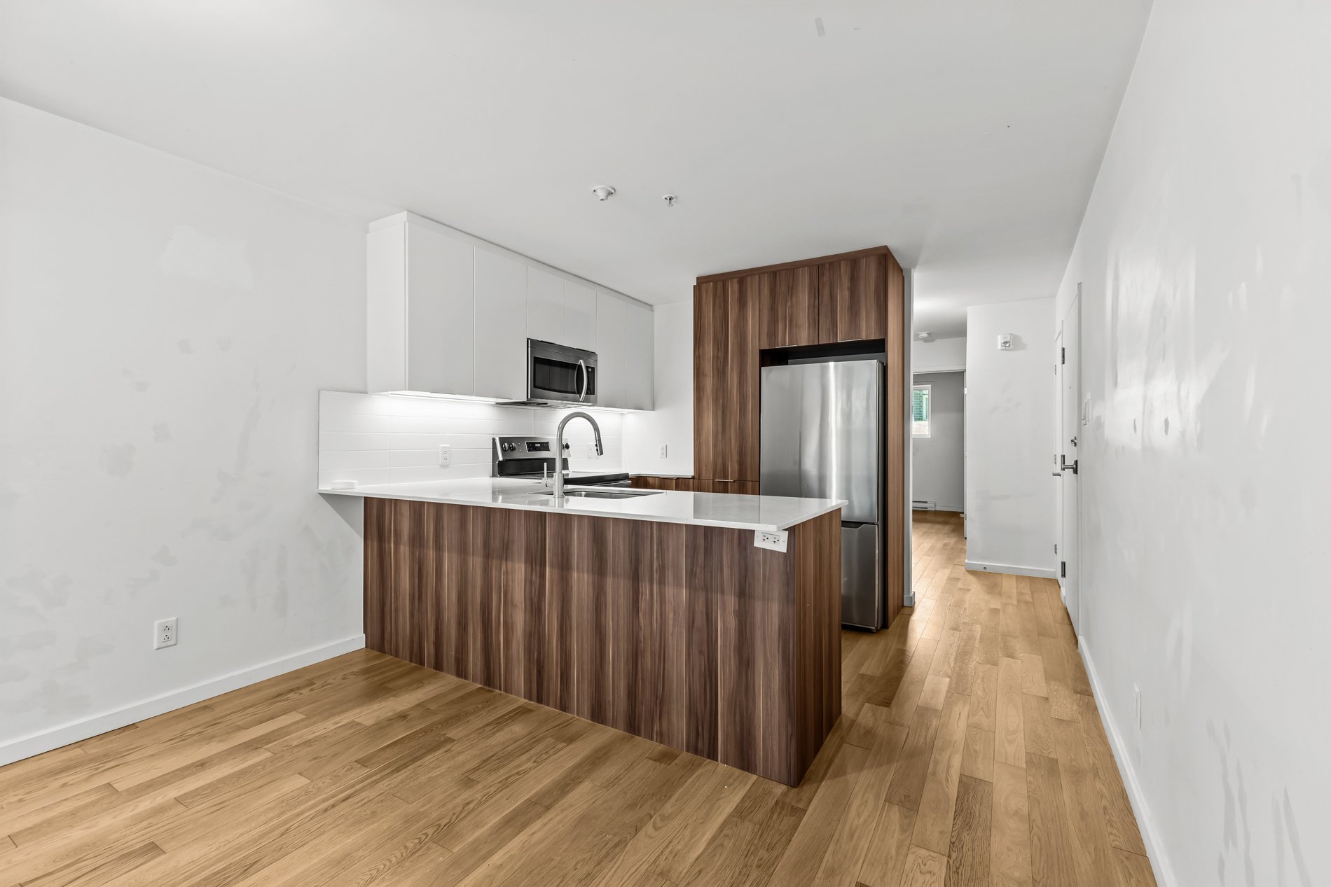 566 Rue Nicolet — photo 3