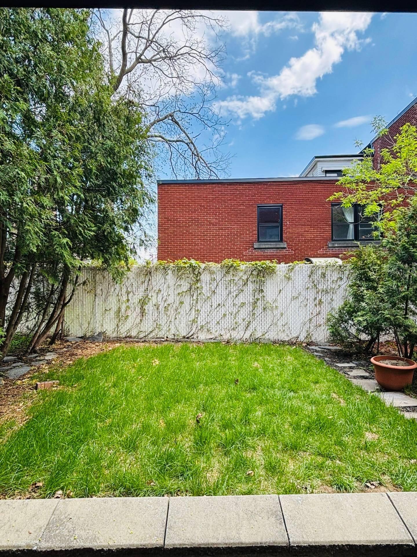 2188 Rue Wellington — photo 1