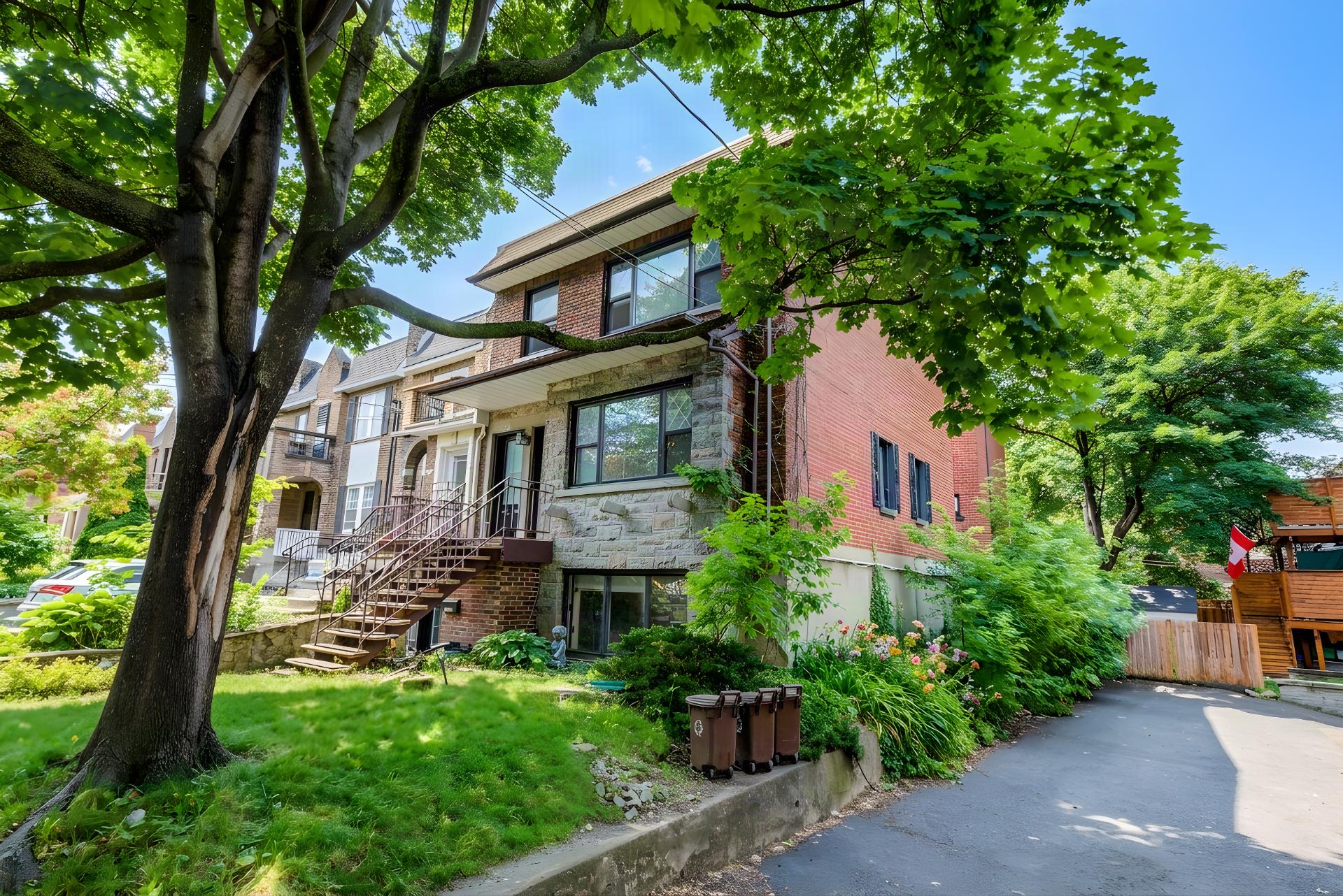 4644A Av. Royal — photo 3