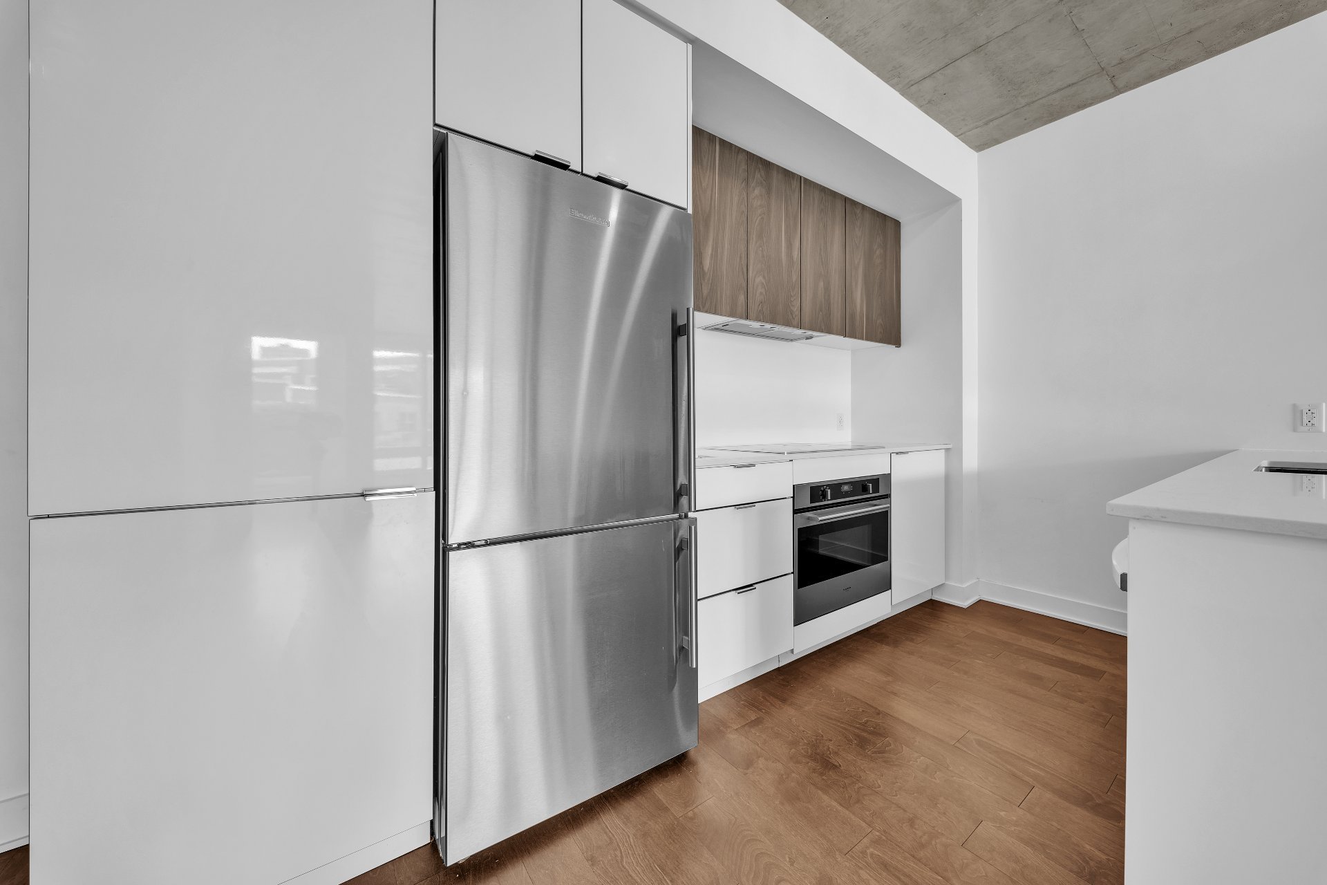4599 Av. Clanranald — photo 3
