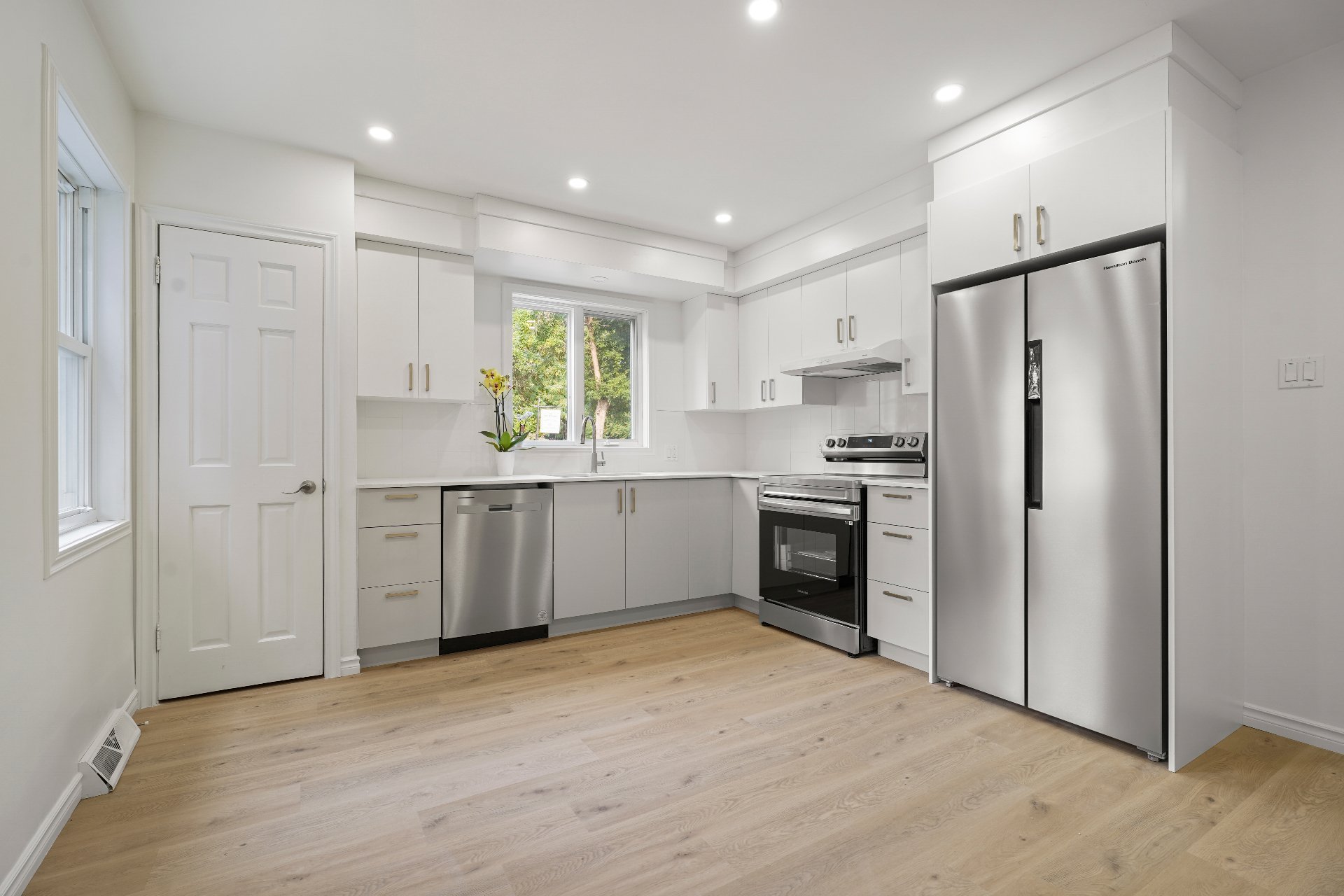 2850 Rue Jacques-Hertel — photo 2