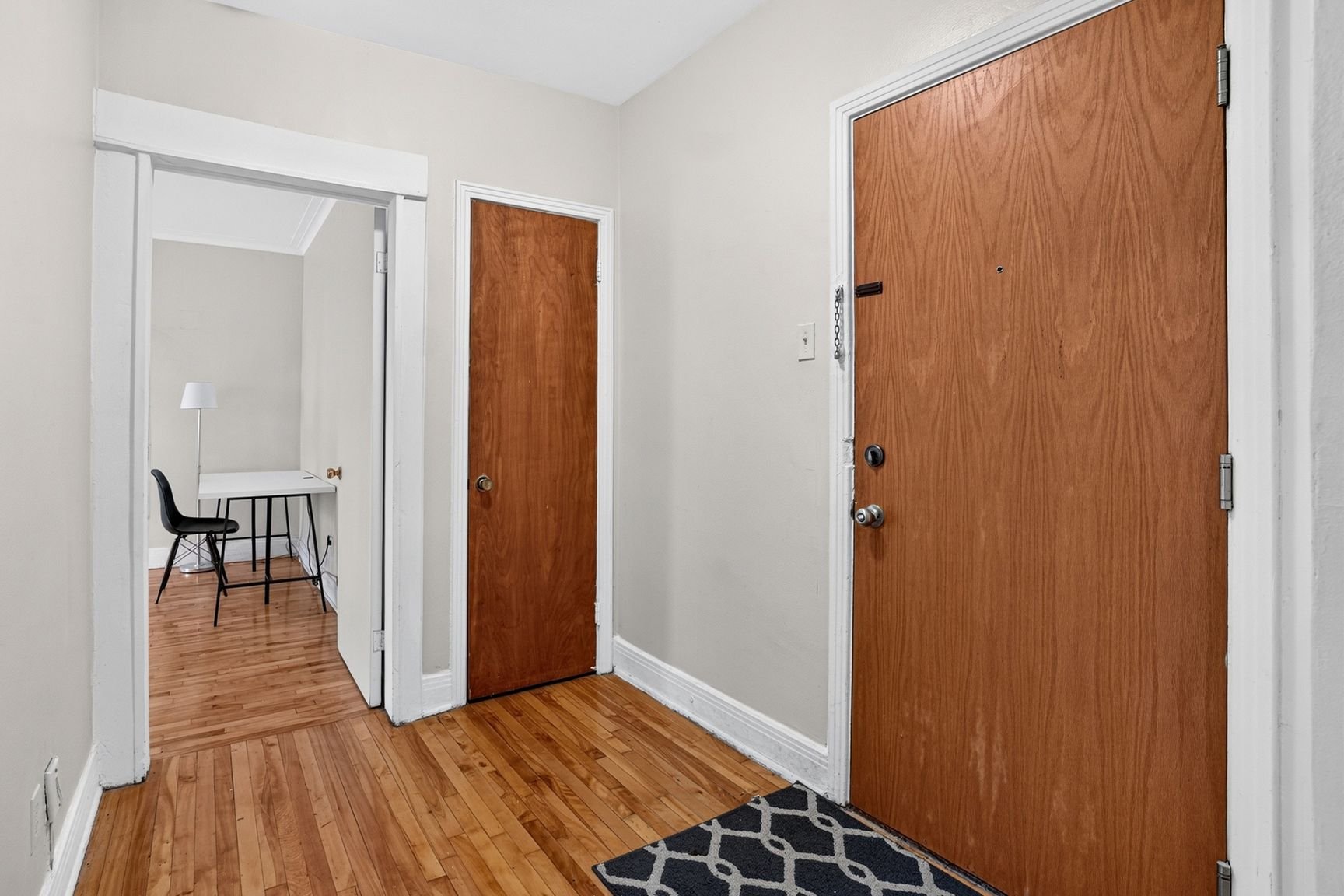 4455 Av. Dupuis — photo 3