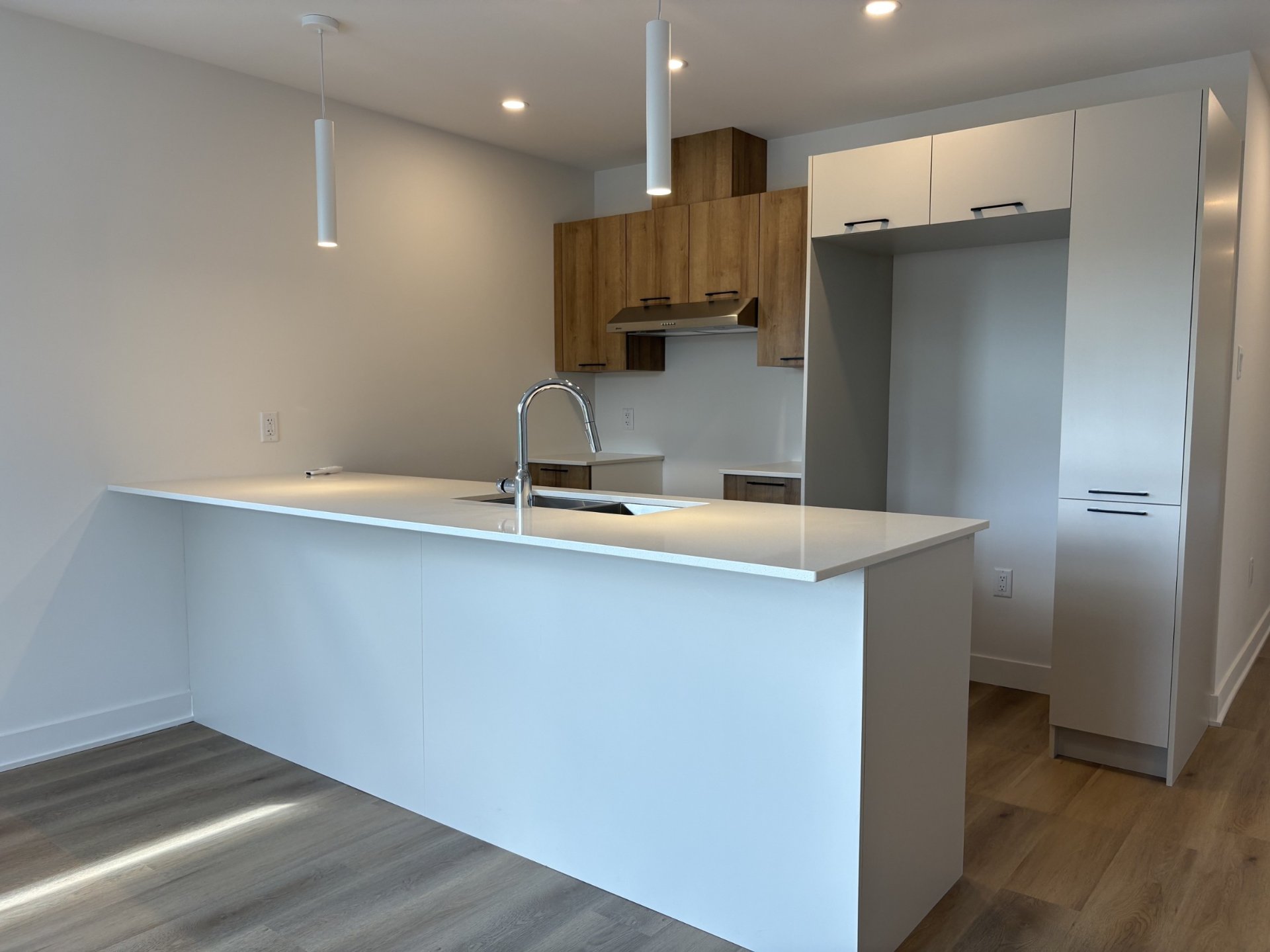 142 Rue Caroline — photo 3