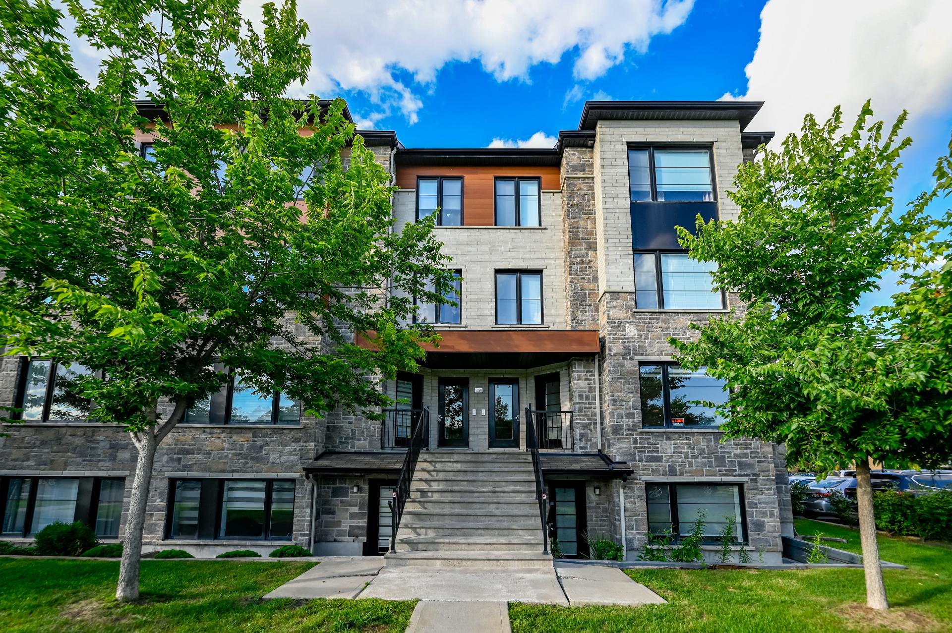 7290 Rue de Lunan — photo 1